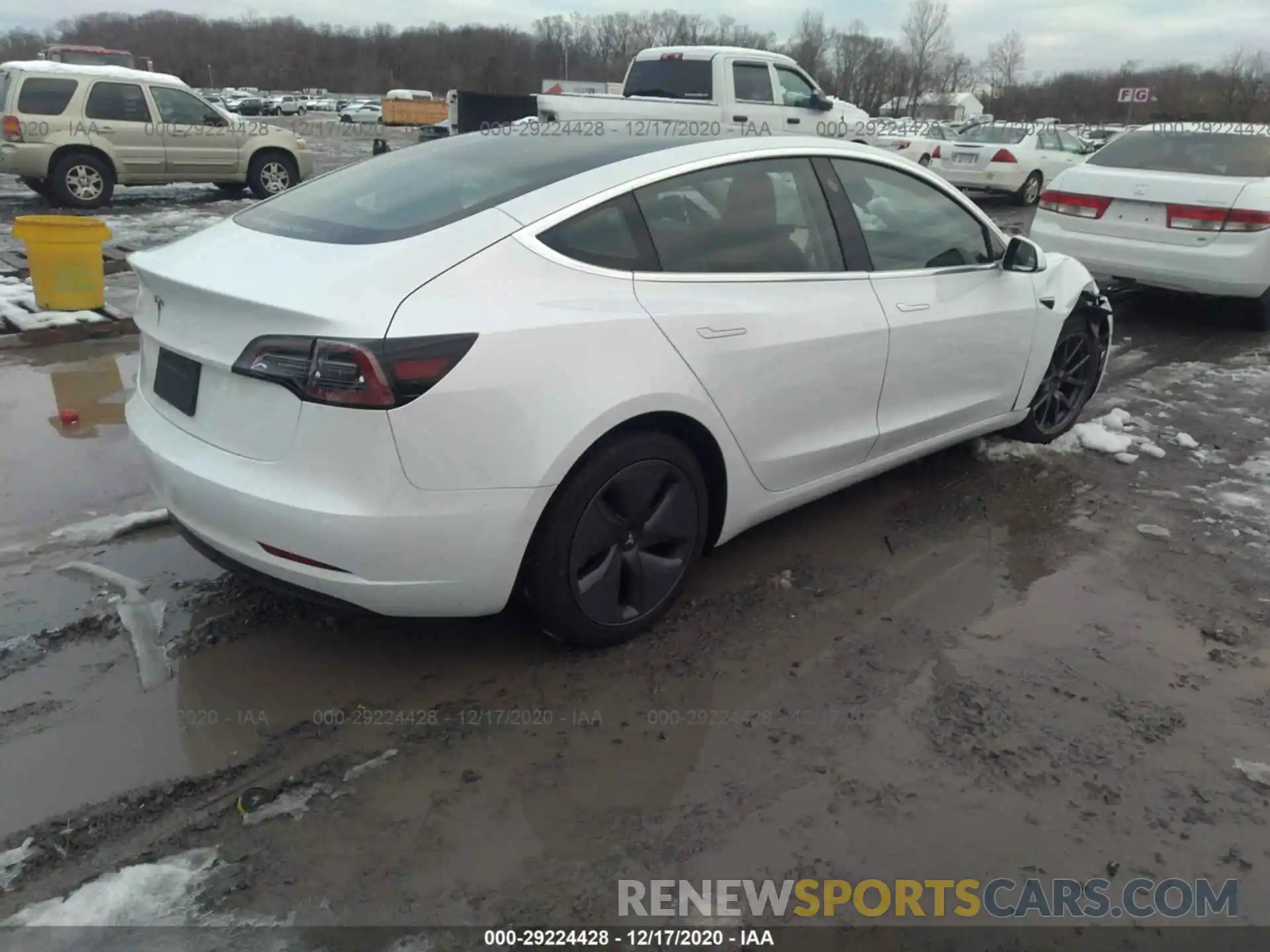 4 Photograph of a damaged car 5YJ3E1EA6LF785443 TESLA MODEL 3 2020