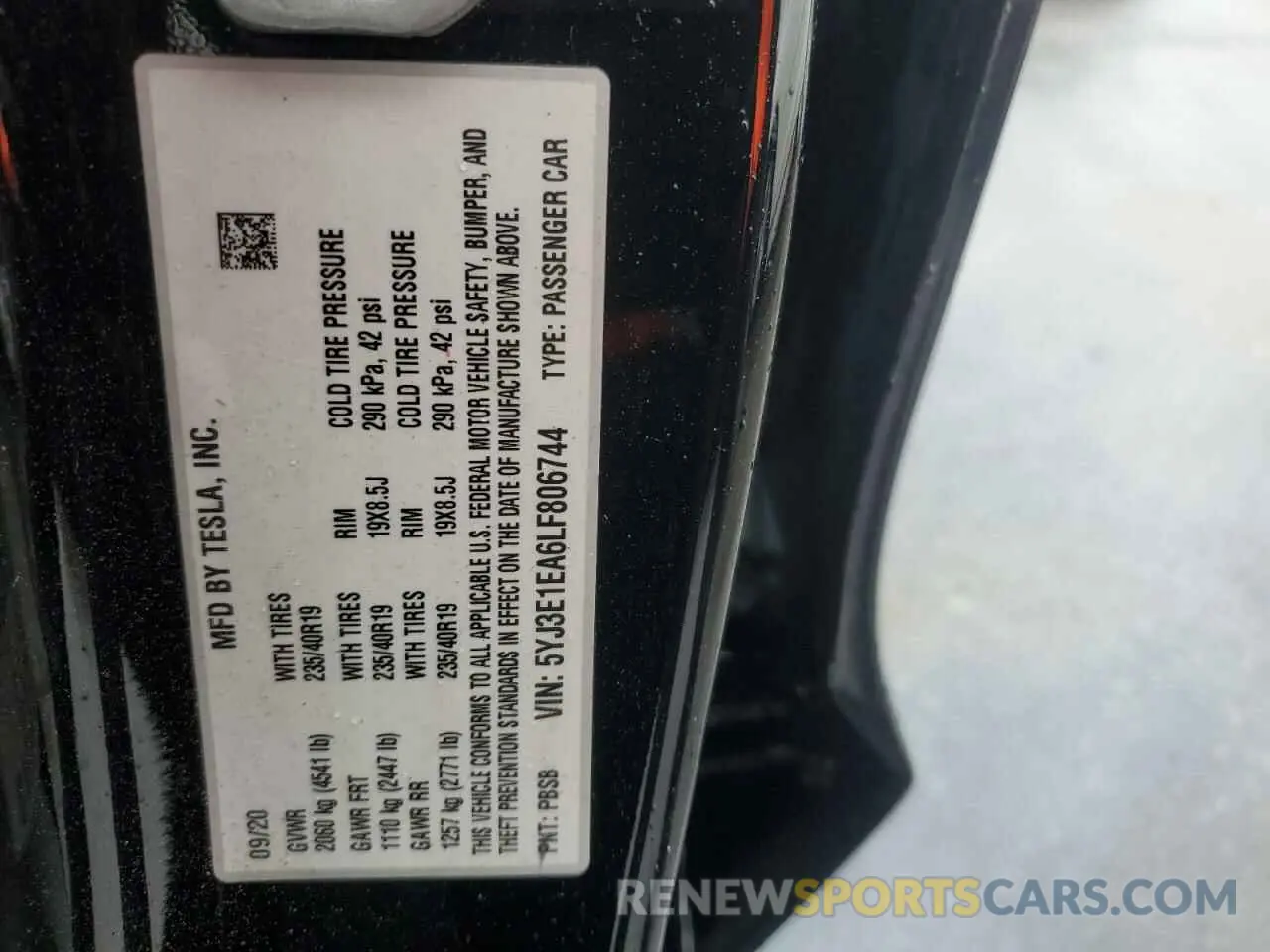 14 Photograph of a damaged car 5YJ3E1EA6LF806744 TESLA MODEL 3 2020