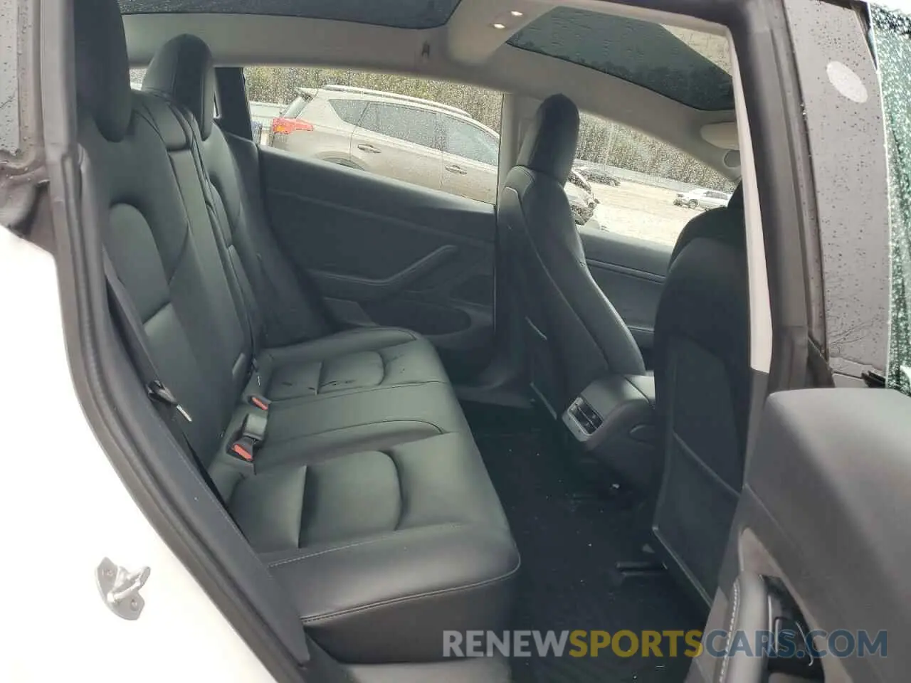 10 Photograph of a damaged car 5YJ3E1EA7LF504718 TESLA MODEL 3 2020