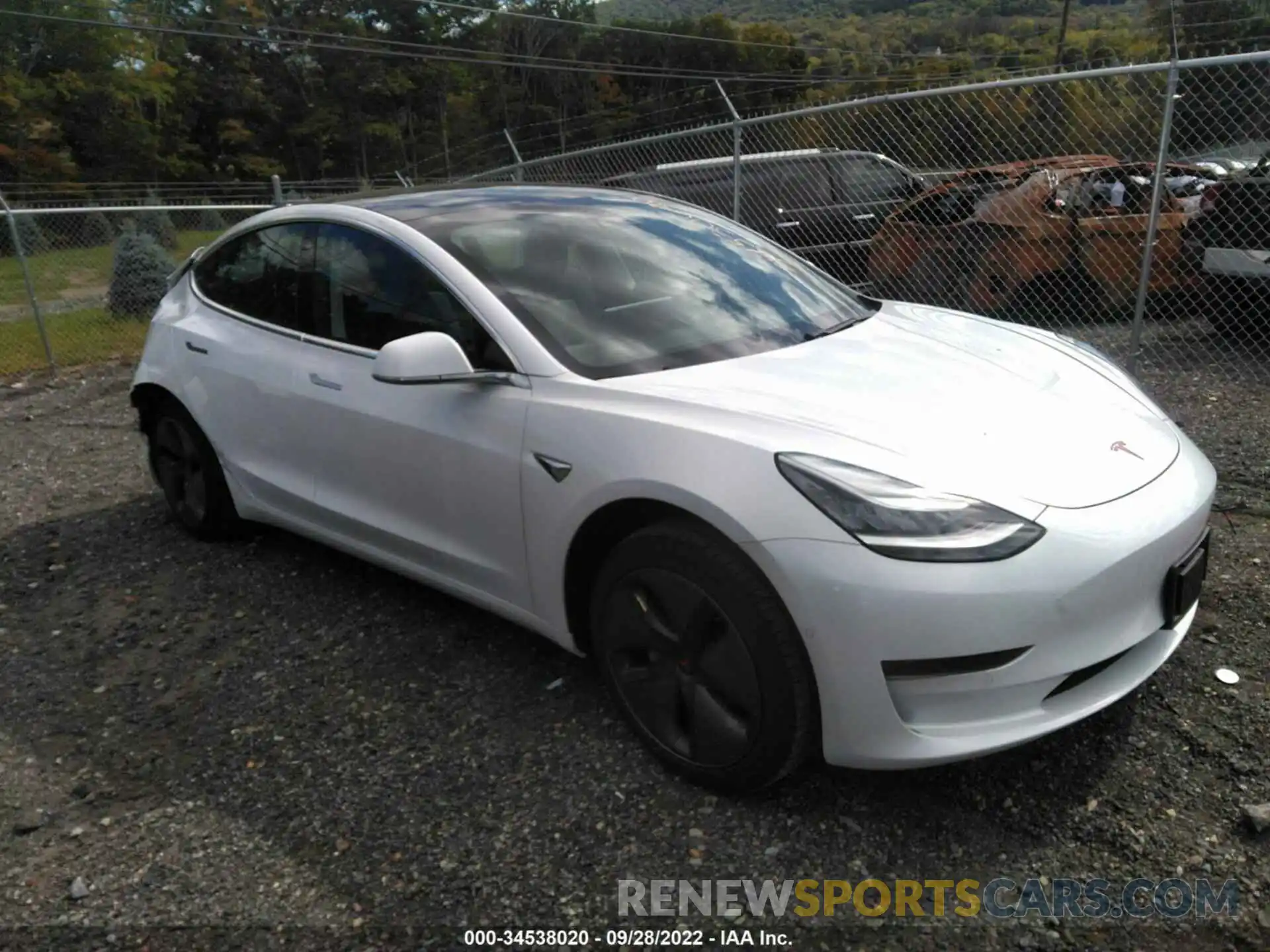 1 Photograph of a damaged car 5YJ3E1EA7LF612837 TESLA MODEL 3 2020