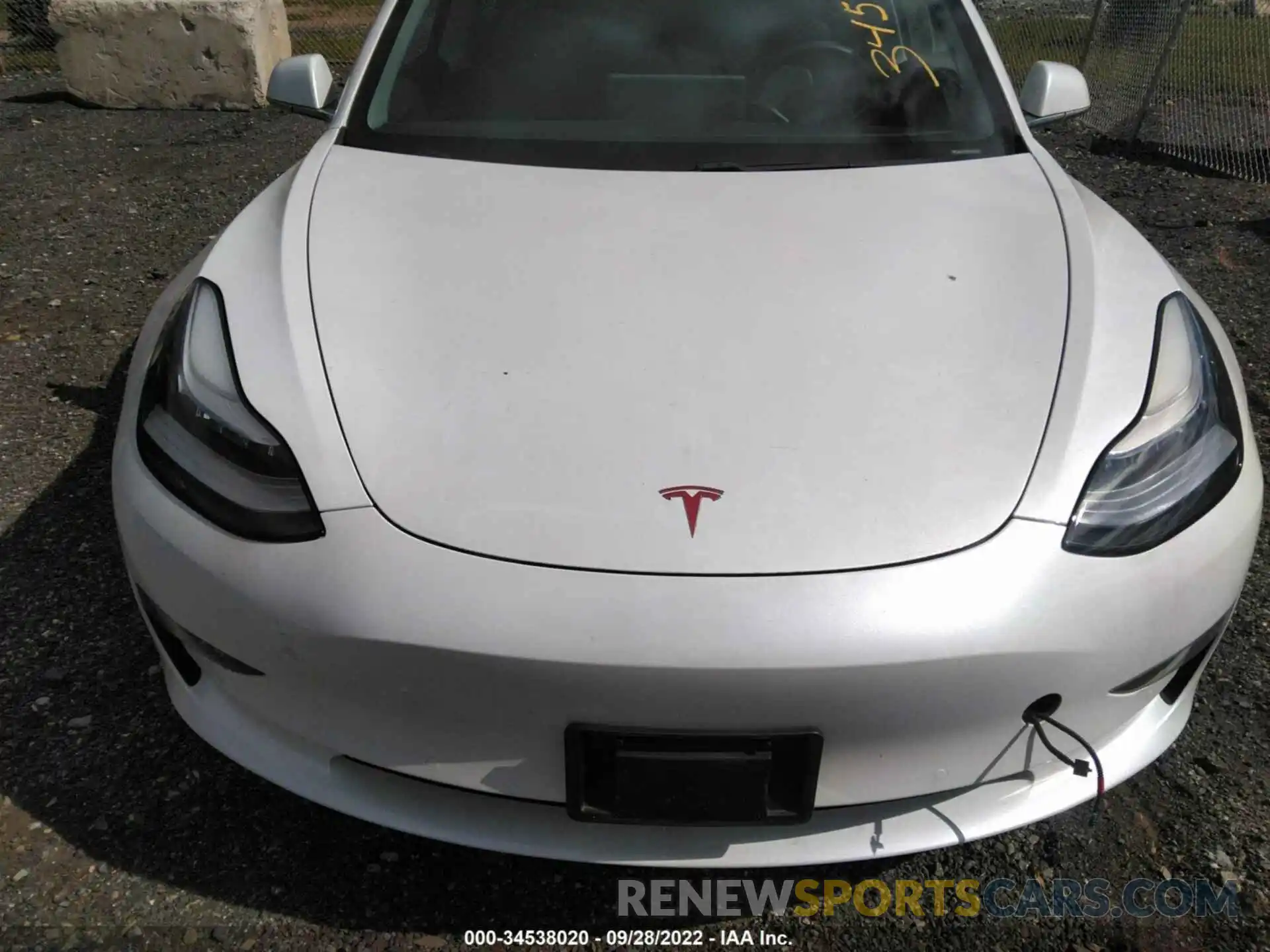 10 Photograph of a damaged car 5YJ3E1EA7LF612837 TESLA MODEL 3 2020