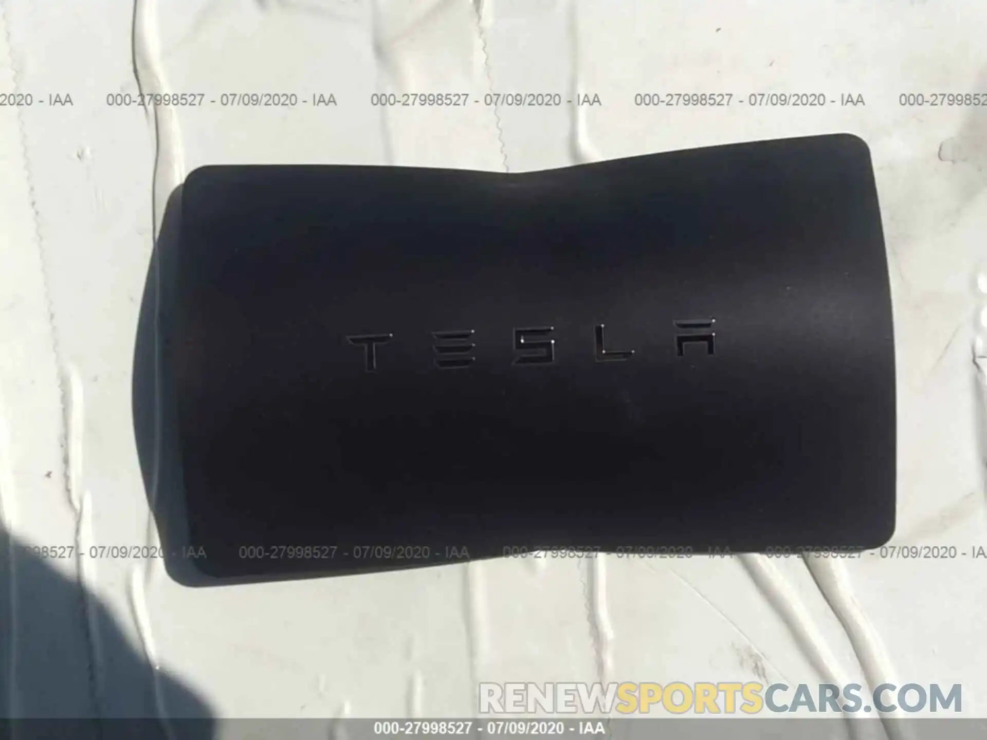 11 Photograph of a damaged car 5YJ3E1EA7LF630822 TESLA MODEL 3 2020