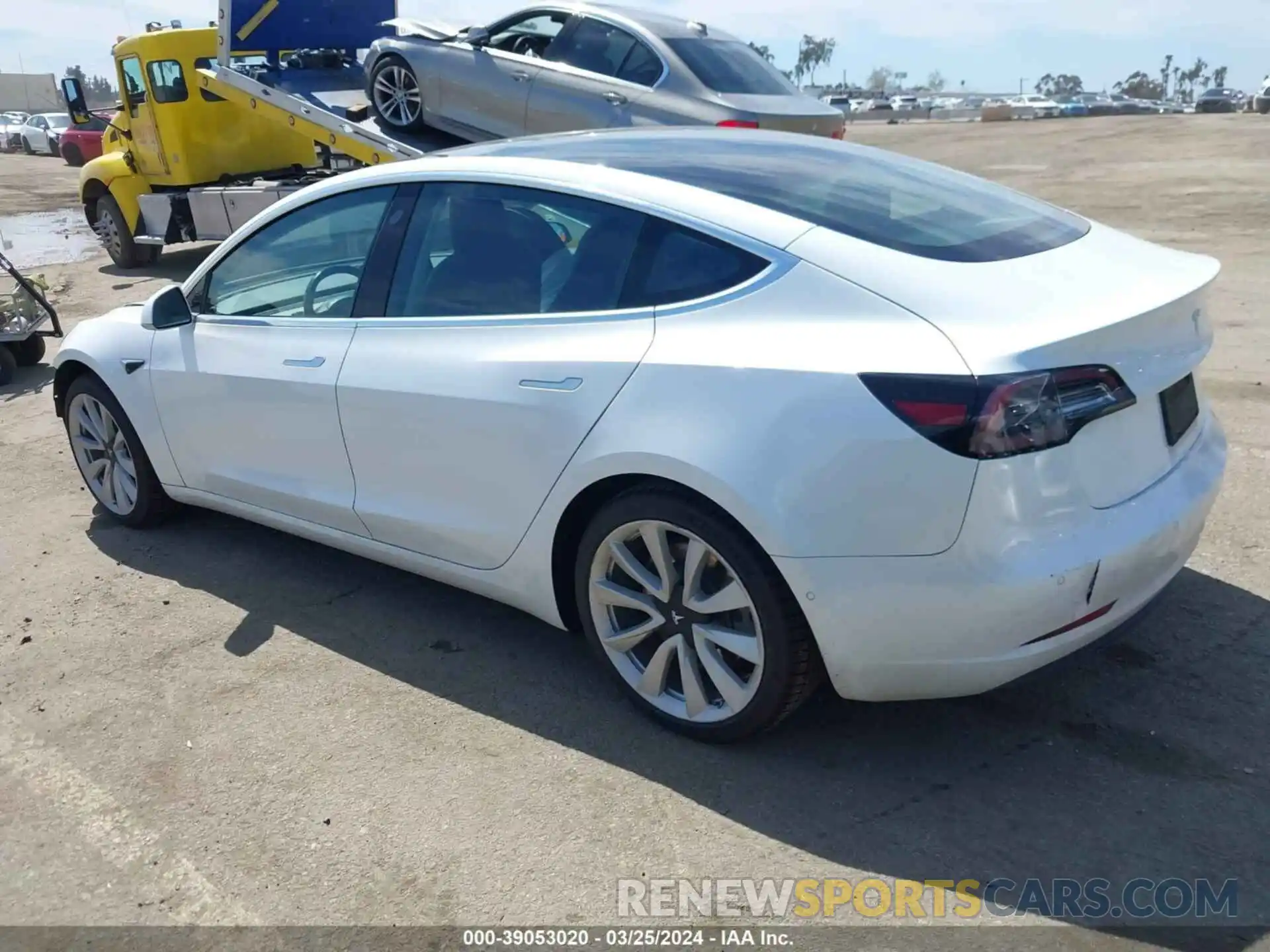 3 Photograph of a damaged car 5YJ3E1EA7LF634160 TESLA MODEL 3 2020