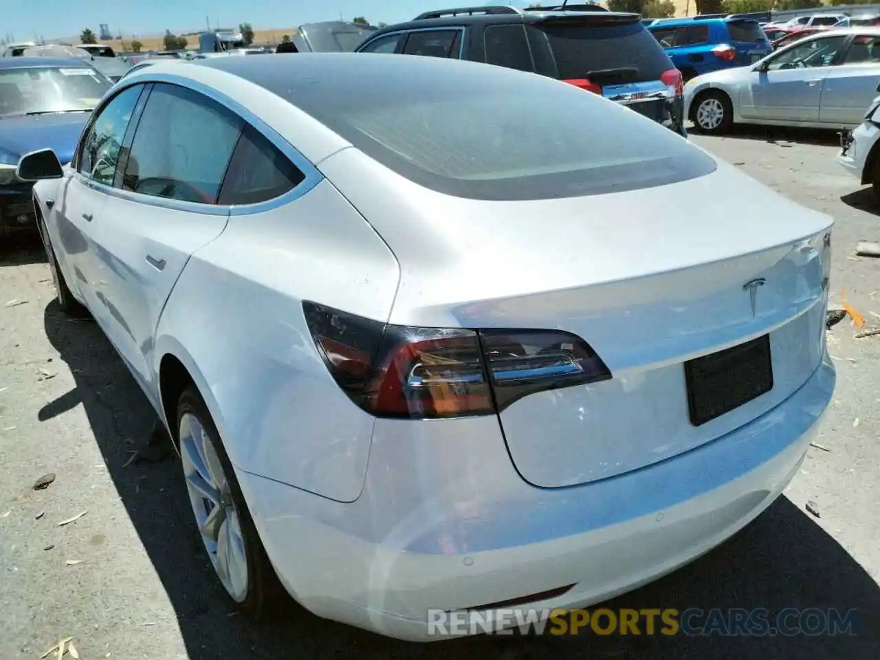 3 Photograph of a damaged car 5YJ3E1EA7LF634305 TESLA MODEL 3 2020