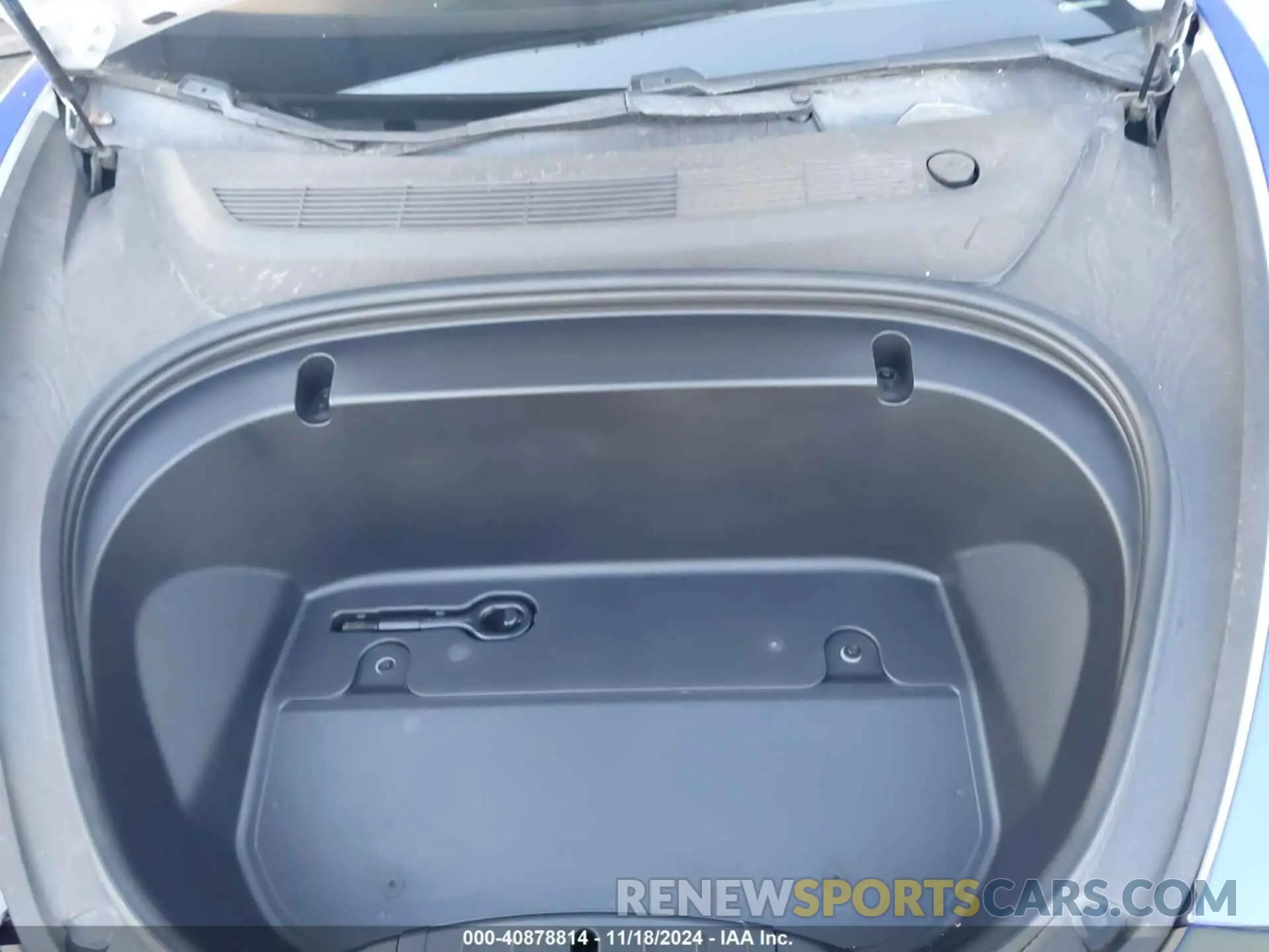 10 Photograph of a damaged car 5YJ3E1EA7LF659950 TESLA MODEL 3 2020