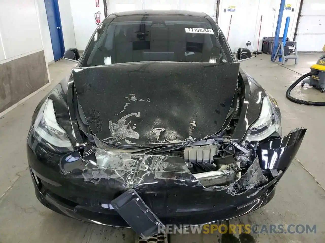 5 Photograph of a damaged car 5YJ3E1EA7LF660810 TESLA MODEL 3 2020