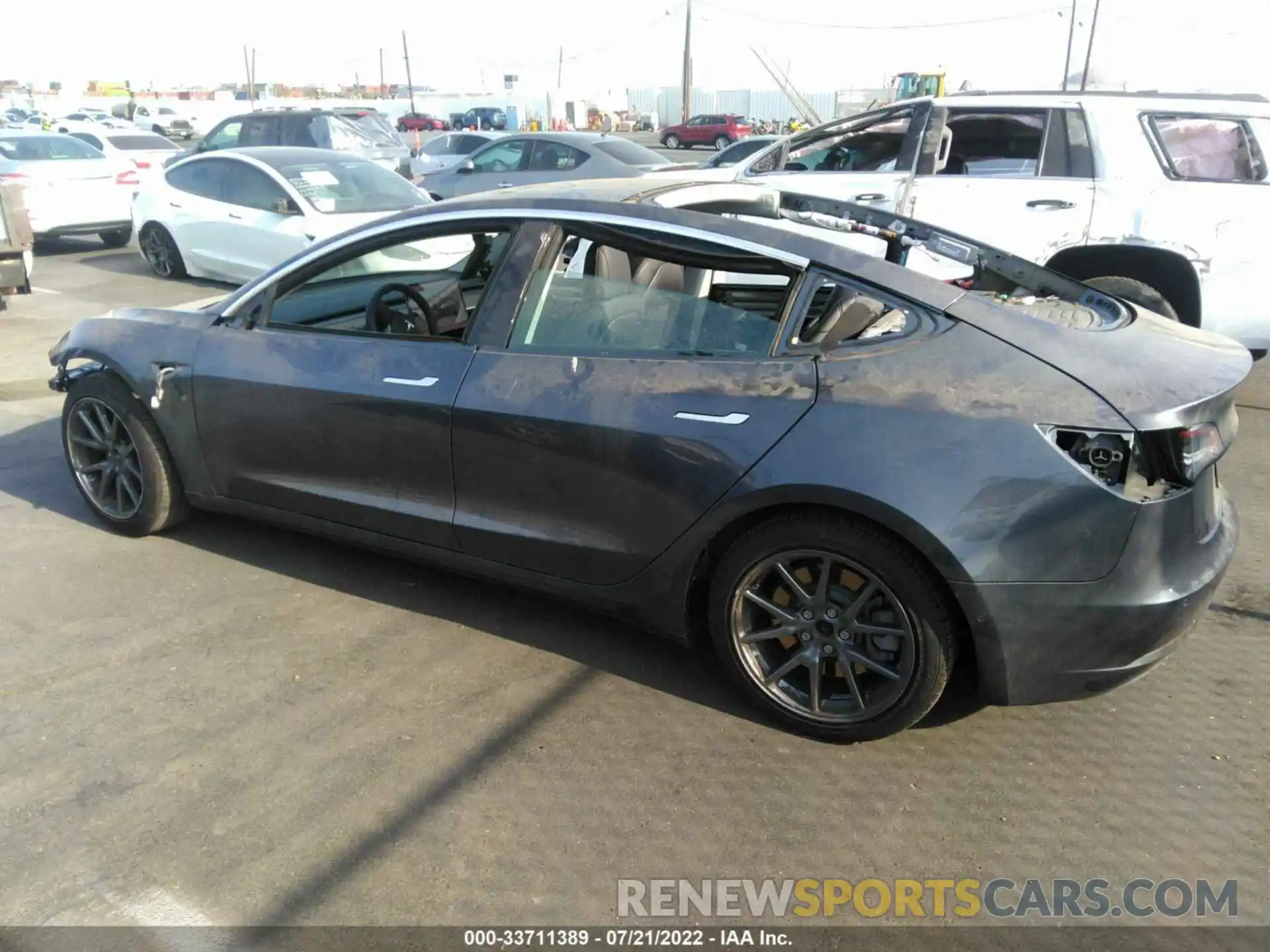 3 Photograph of a damaged car 5YJ3E1EA7LF703199 TESLA MODEL 3 2020