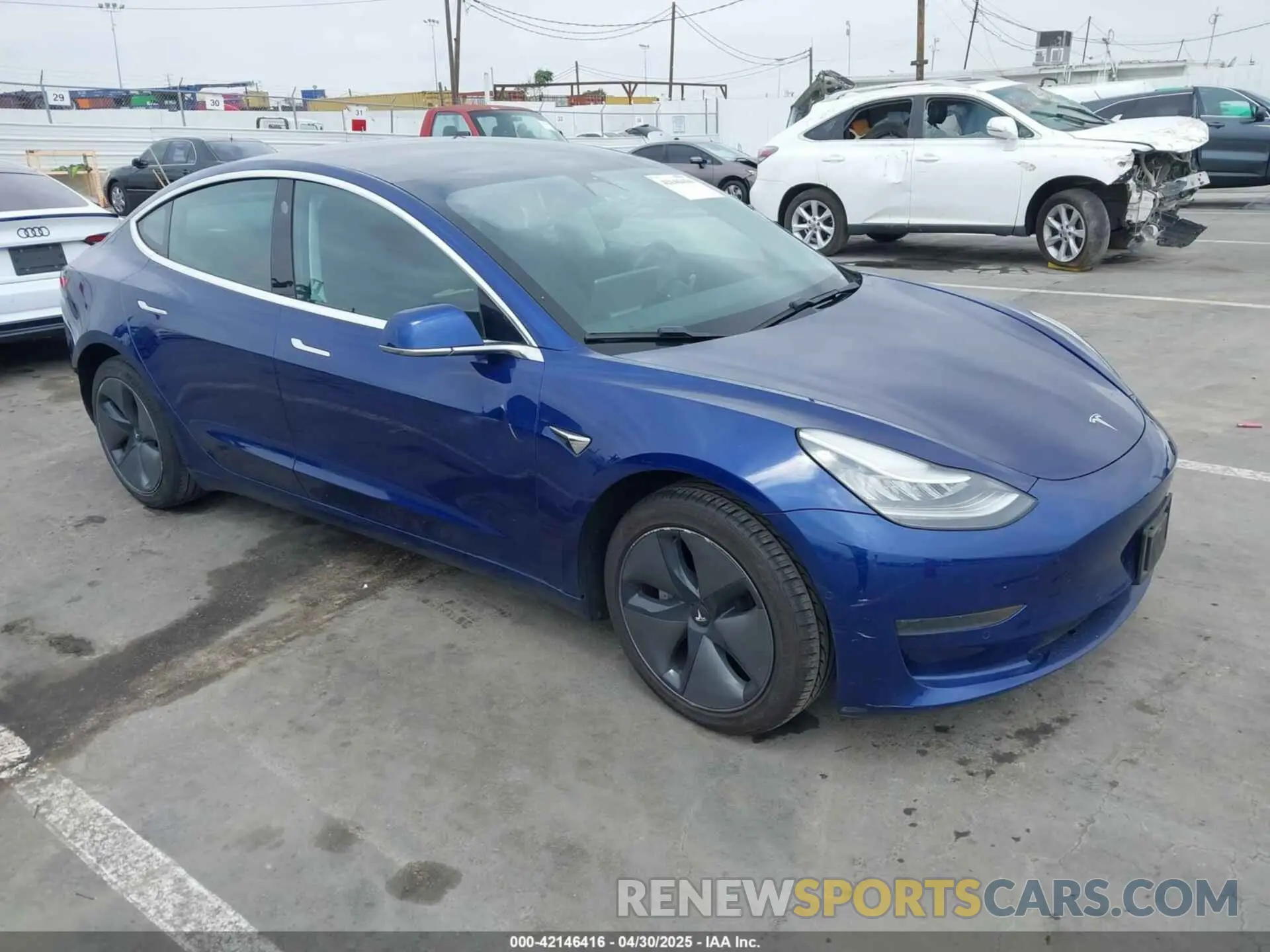 1 Photograph of a damaged car 5YJ3E1EA7LF705809 TESLA MODEL 3 2020