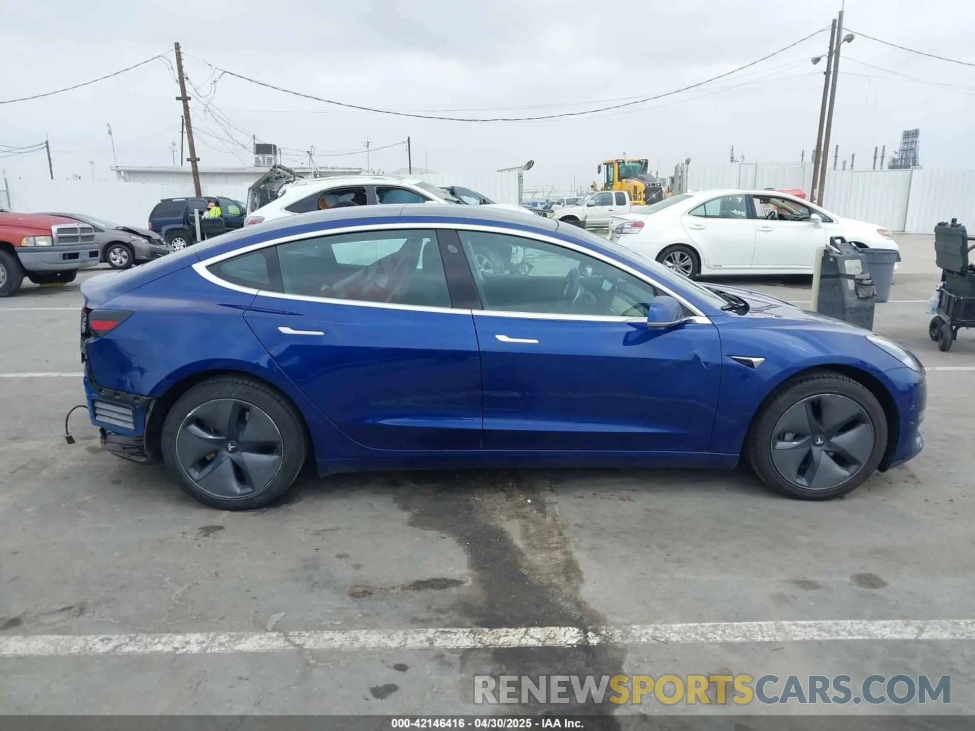 14 Photograph of a damaged car 5YJ3E1EA7LF705809 TESLA MODEL 3 2020