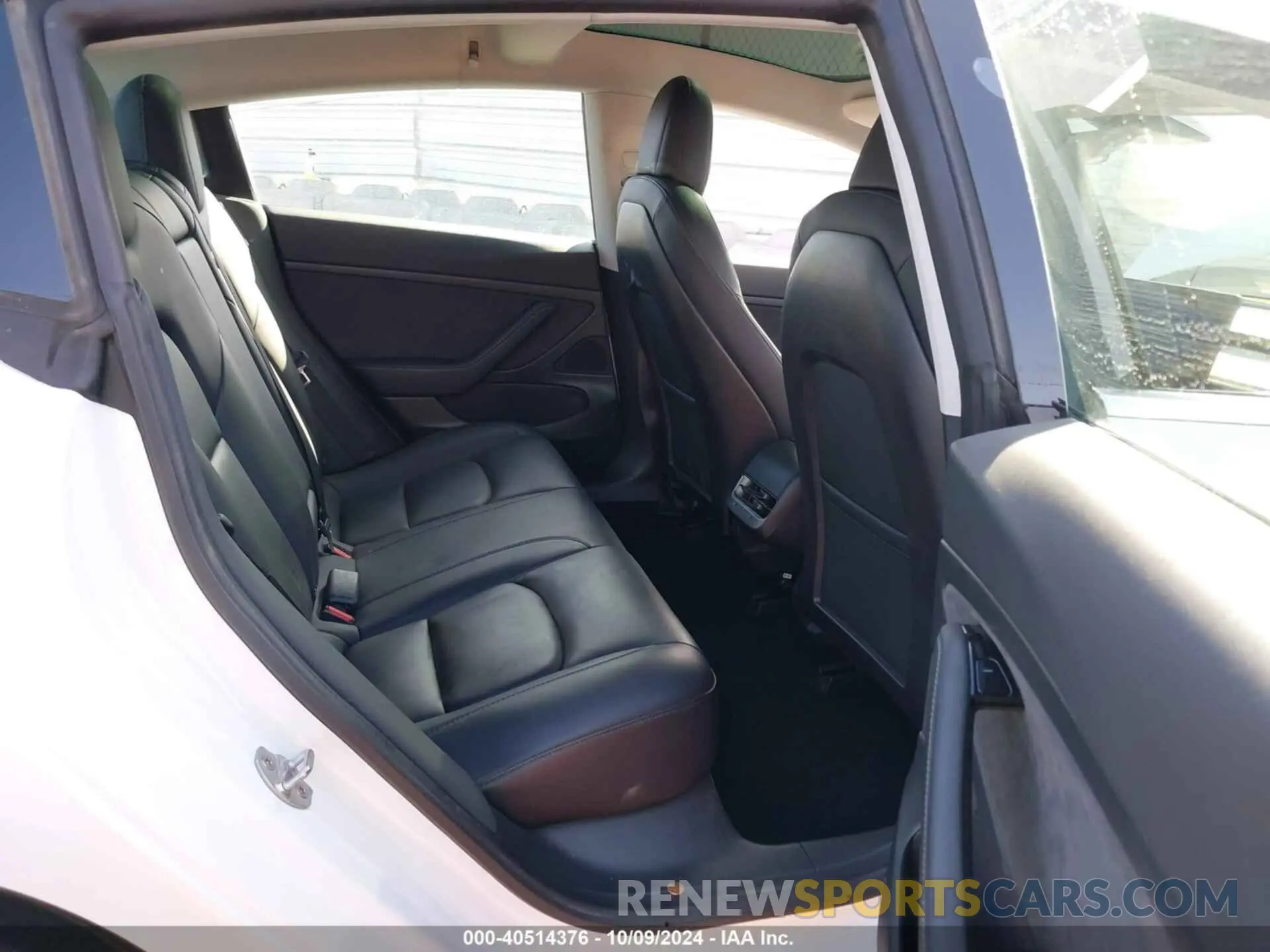 8 Photograph of a damaged car 5YJ3E1EA7LF706197 TESLA MODEL 3 2020