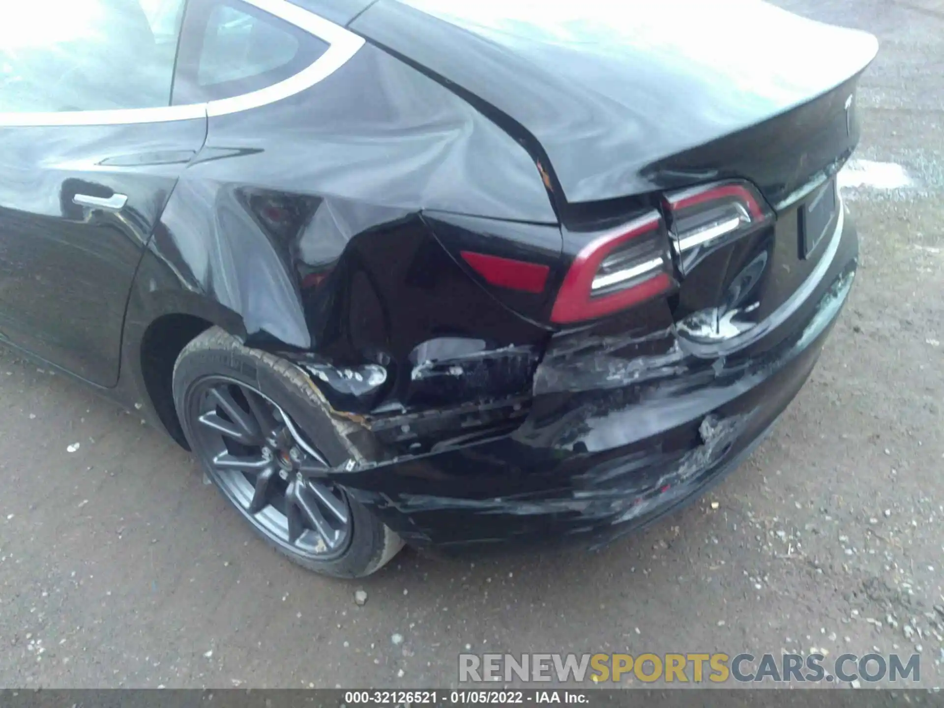 6 Photograph of a damaged car 5YJ3E1EA7LF736557 TESLA MODEL 3 2020