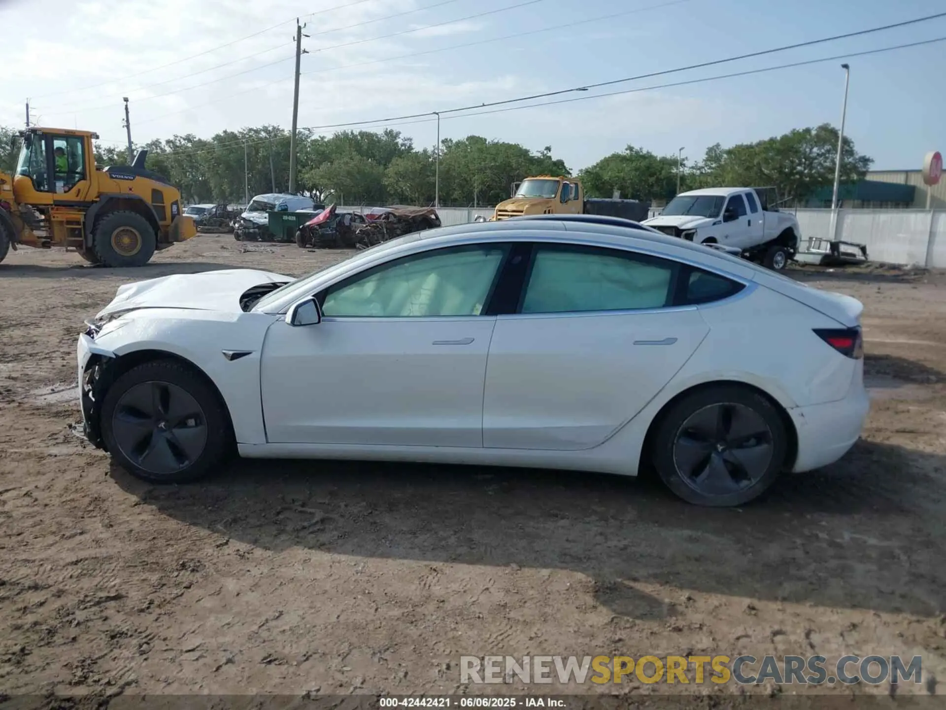13 Photograph of a damaged car 5YJ3E1EA7LF736977 TESLA MODEL 3 2020