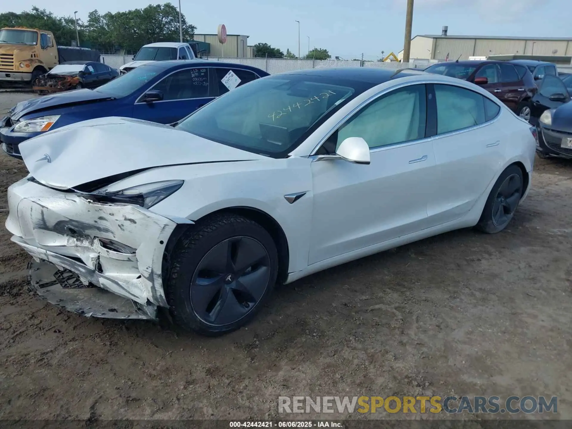 2 Photograph of a damaged car 5YJ3E1EA7LF736977 TESLA MODEL 3 2020