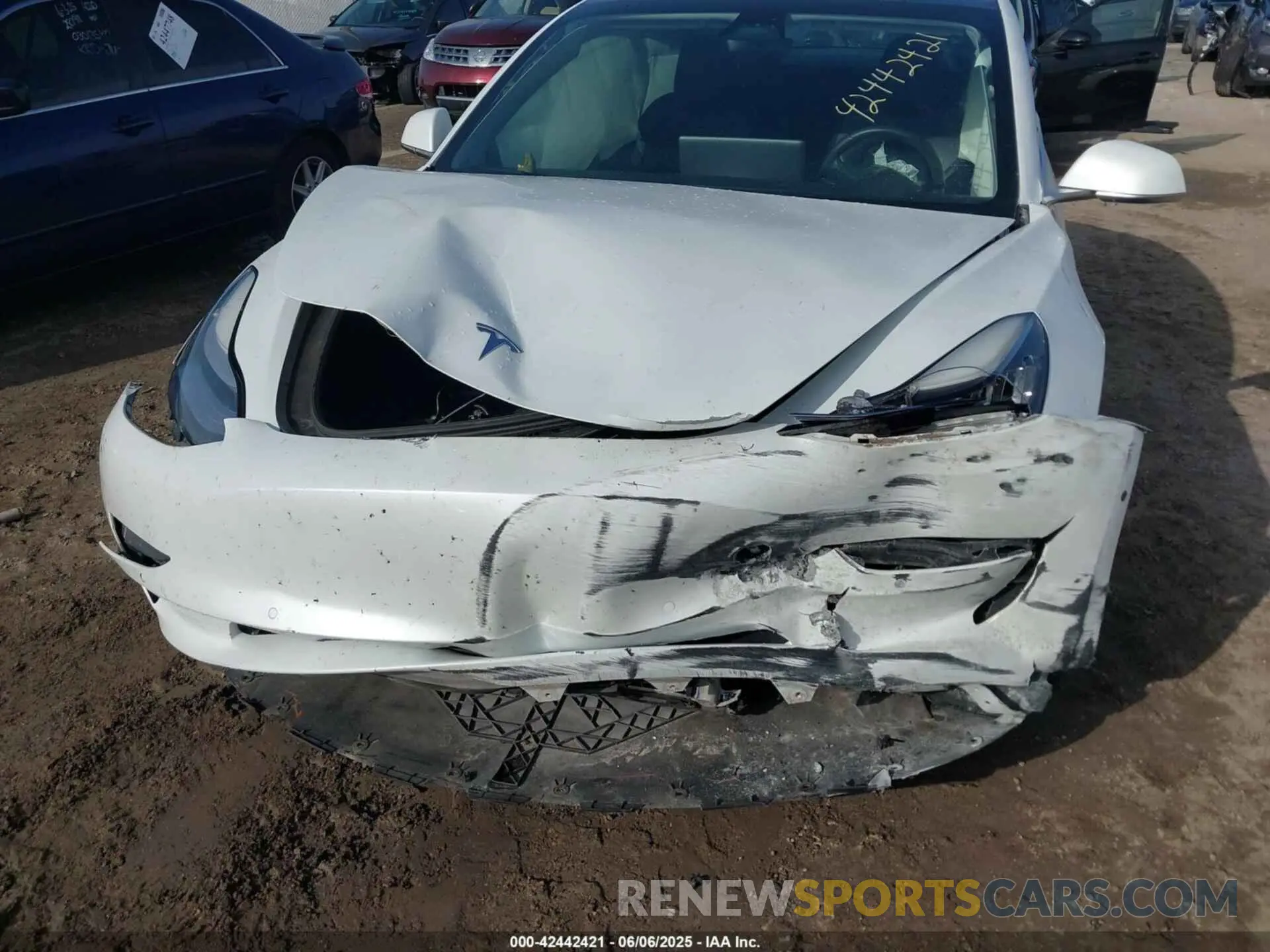 6 Photograph of a damaged car 5YJ3E1EA7LF736977 TESLA MODEL 3 2020