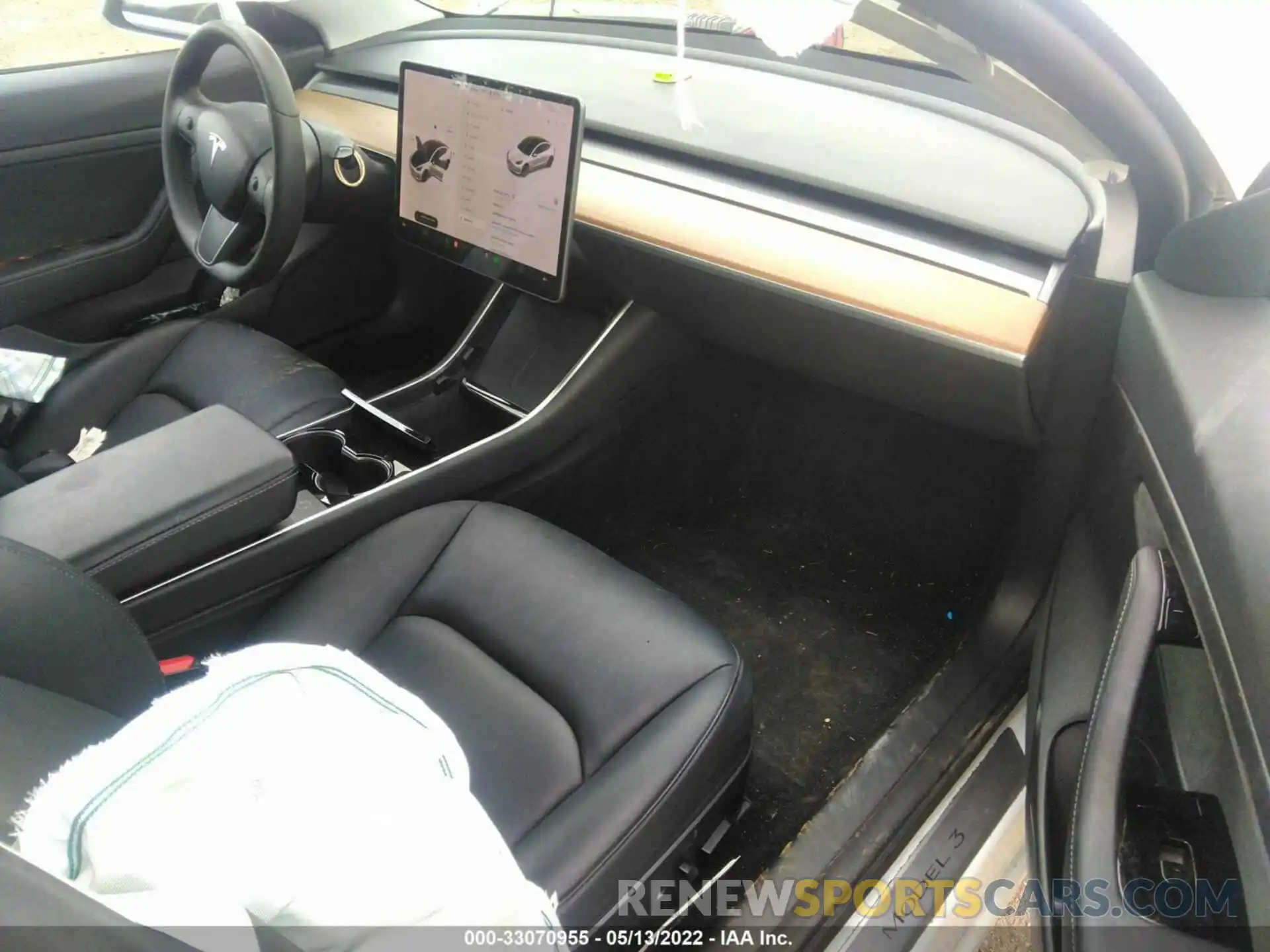 5 Photograph of a damaged car 5YJ3E1EA7LF745159 TESLA MODEL 3 2020