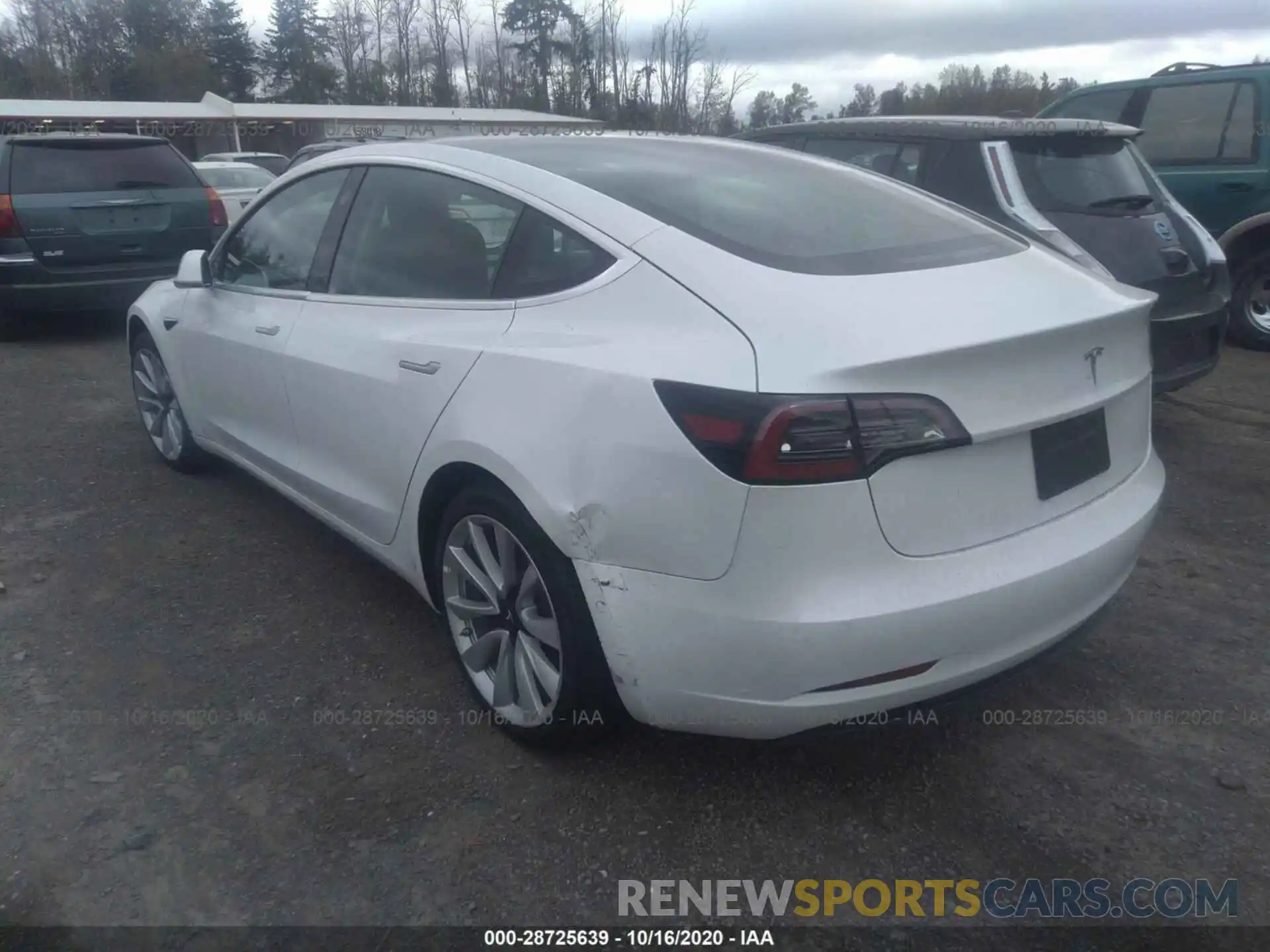 3 Photograph of a damaged car 5YJ3E1EA7LF745887 TESLA MODEL 3 2020