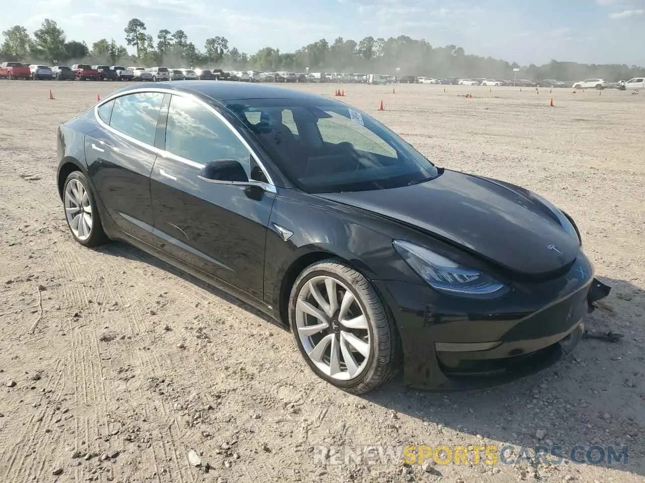 4 Photograph of a damaged car 5YJ3E1EA7LF785533 TESLA MODEL 3 2020