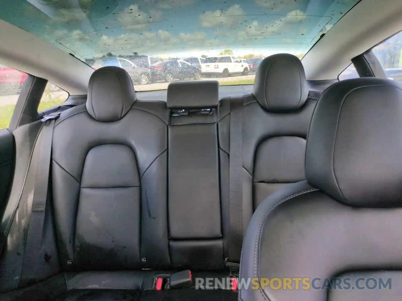 10 Photograph of a damaged car 5YJ3E1EA7LF792708 TESLA MODEL 3 2020