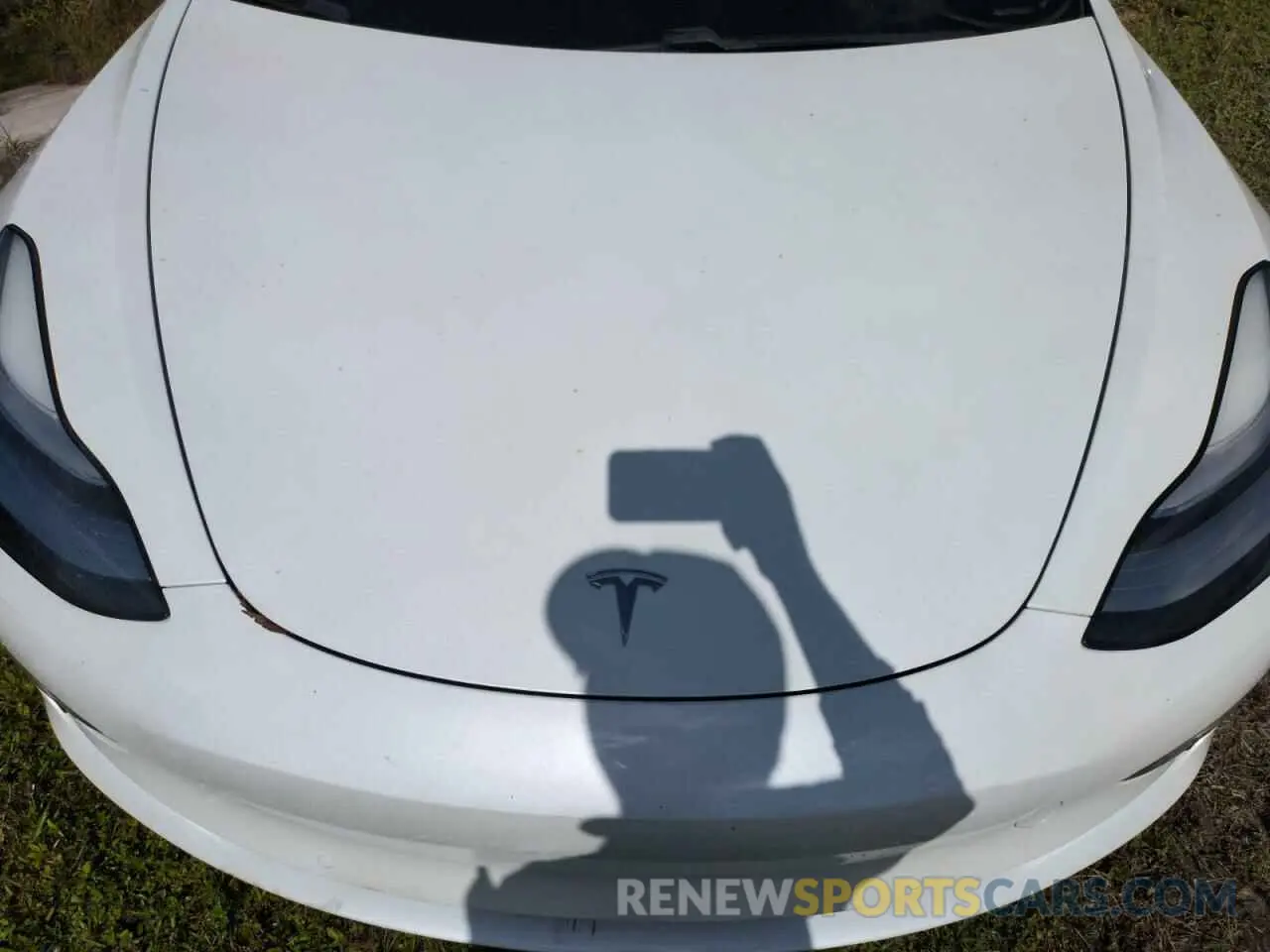 12 Photograph of a damaged car 5YJ3E1EA7LF792708 TESLA MODEL 3 2020