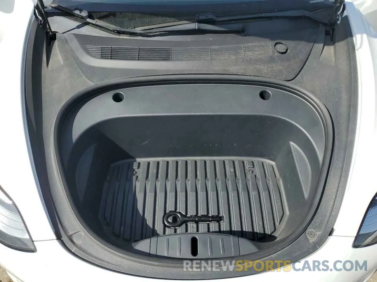 11 Photograph of a damaged car 5YJ3E1EA7LF799612 TESLA MODEL 3 2020