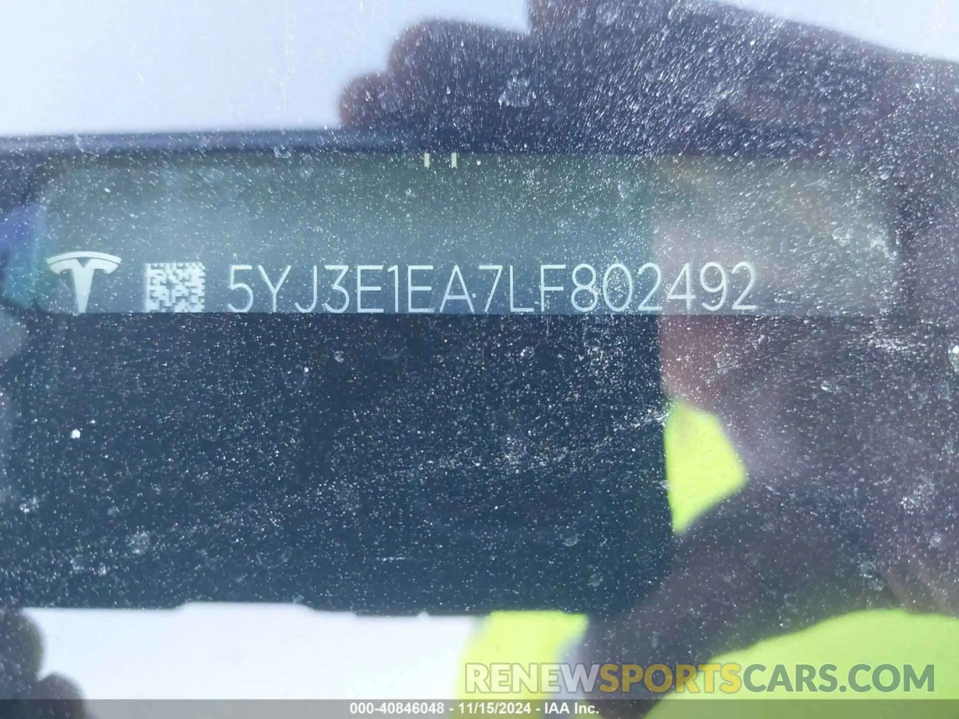 9 Photograph of a damaged car 5YJ3E1EA7LF802492 TESLA MODEL 3 2020