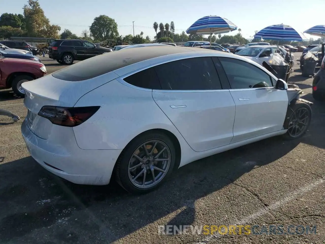 3 Photograph of a damaged car 5YJ3E1EA7LF803996 TESLA MODEL 3 2020
