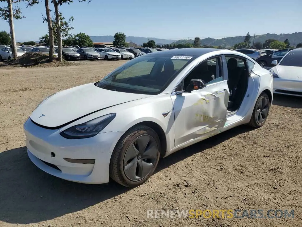 1 Photograph of a damaged car 5YJ3E1EA7LF805859 TESLA MODEL 3 2020