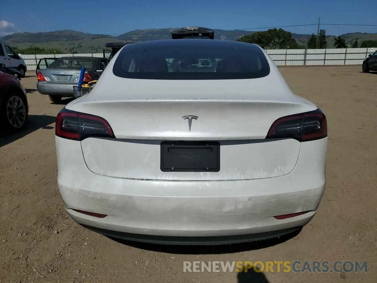 6 Photograph of a damaged car 5YJ3E1EA7LF805859 TESLA MODEL 3 2020