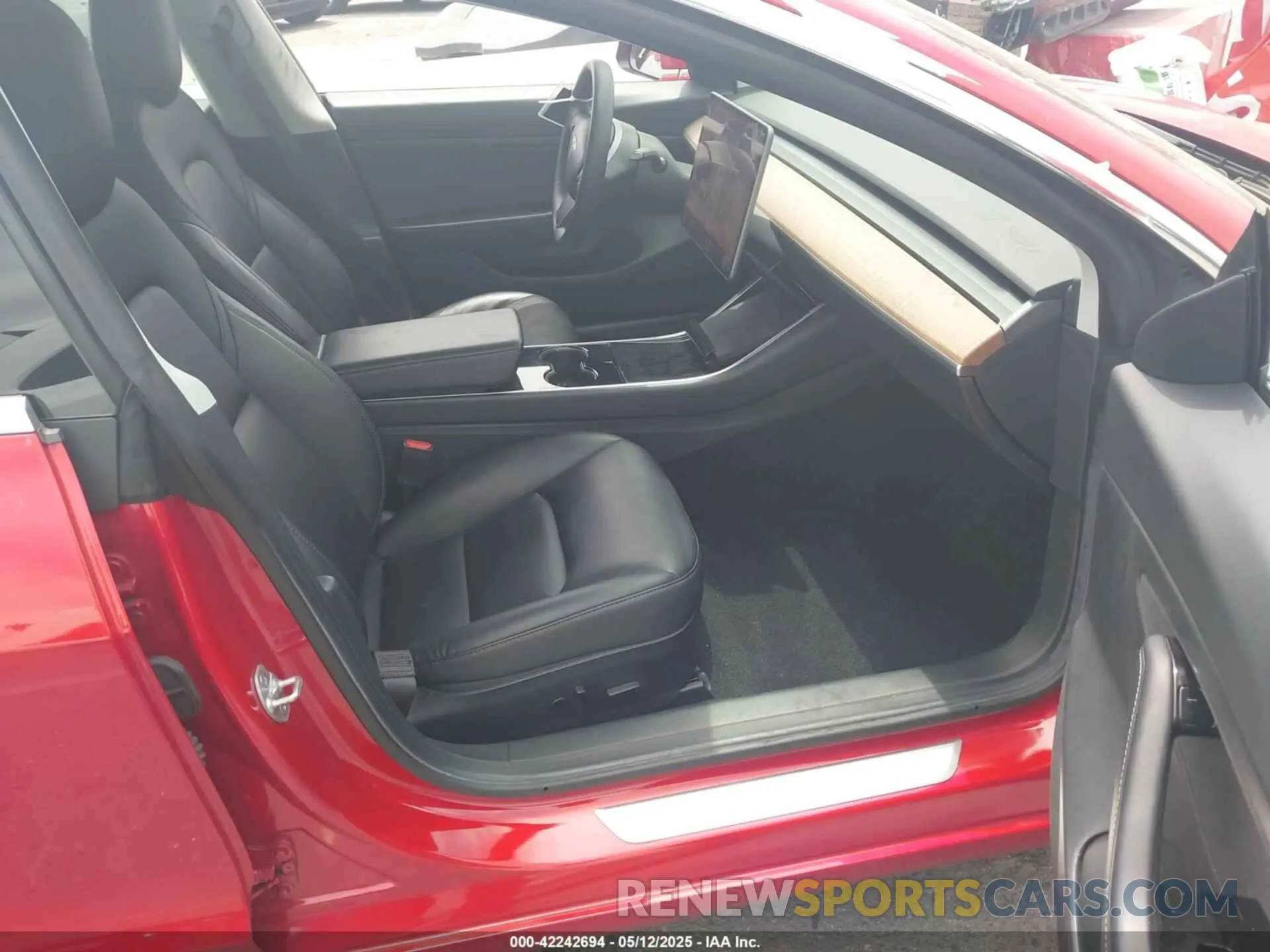 5 Photograph of a damaged car 5YJ3E1EA7LF806266 TESLA MODEL 3 2020