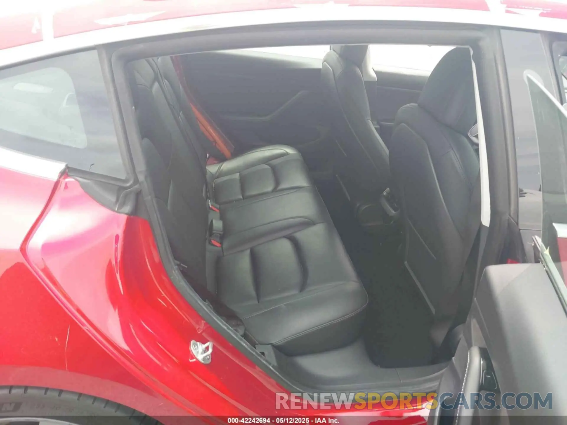 8 Photograph of a damaged car 5YJ3E1EA7LF806266 TESLA MODEL 3 2020