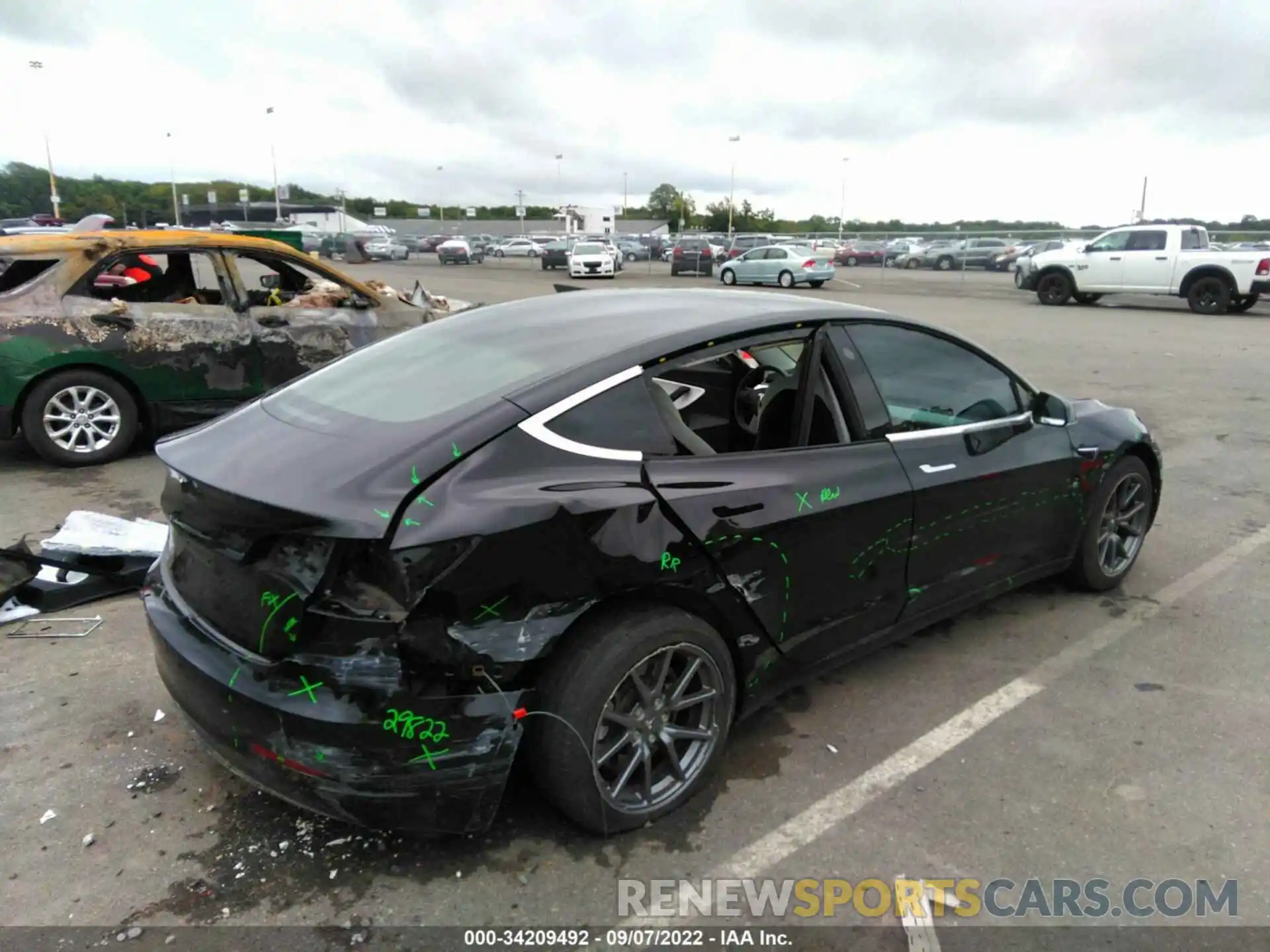 6 Photograph of a damaged car 5YJ3E1EA7LF808065 TESLA MODEL 3 2020