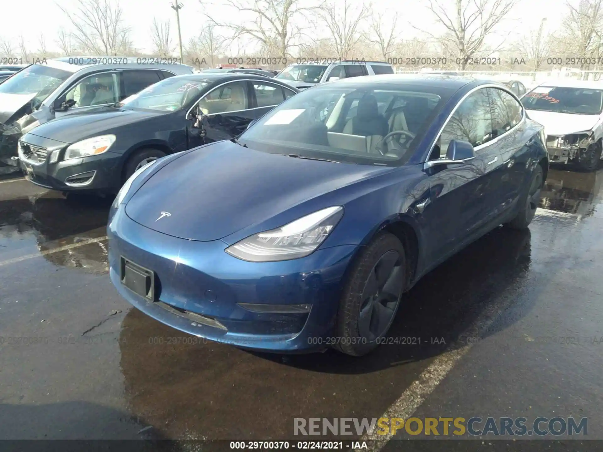 2 Photograph of a damaged car 5YJ3E1EA8LF476301 TESLA MODEL 3 2020