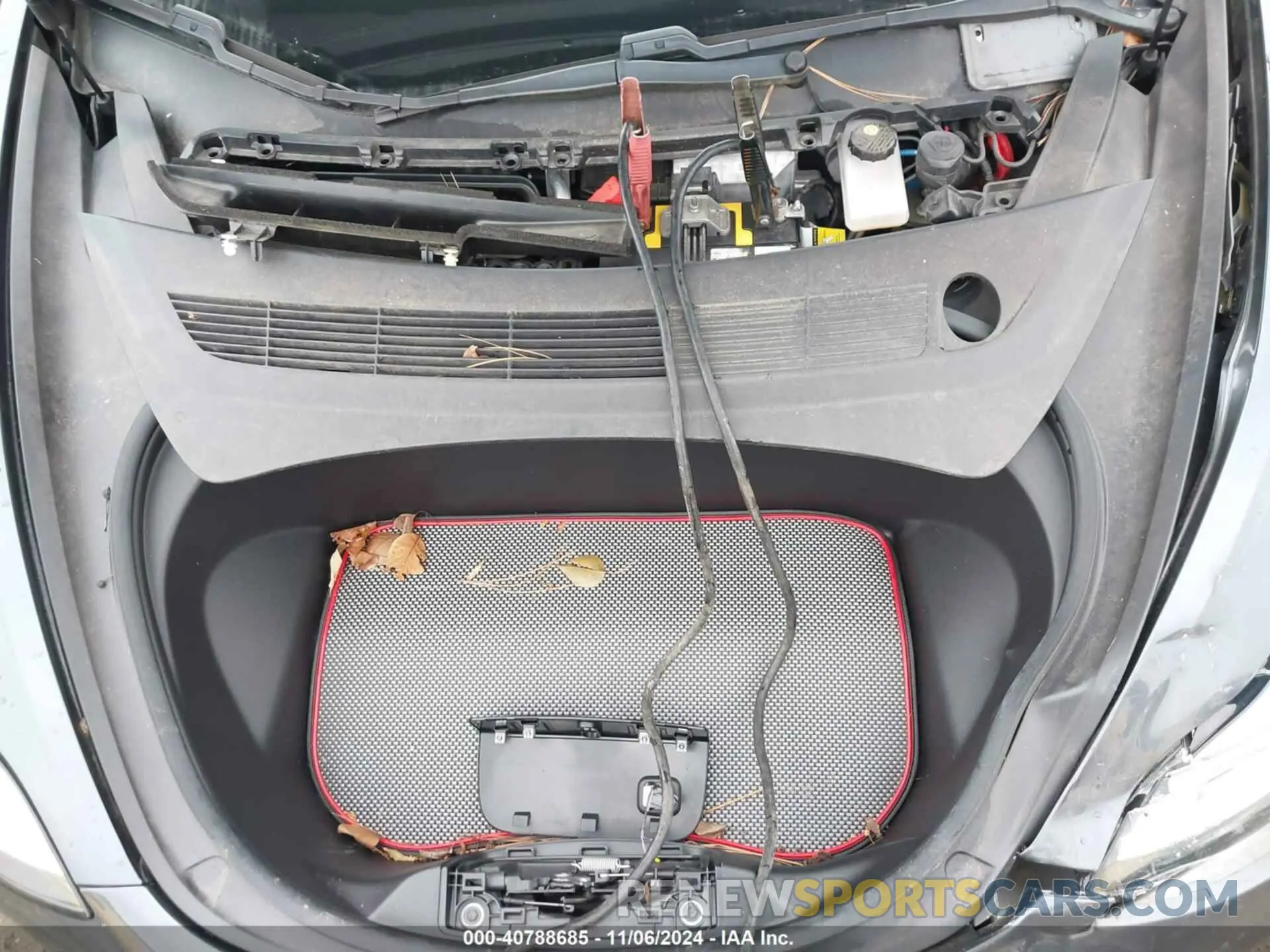 10 Photograph of a damaged car 5YJ3E1EA8LF495785 TESLA MODEL 3 2020