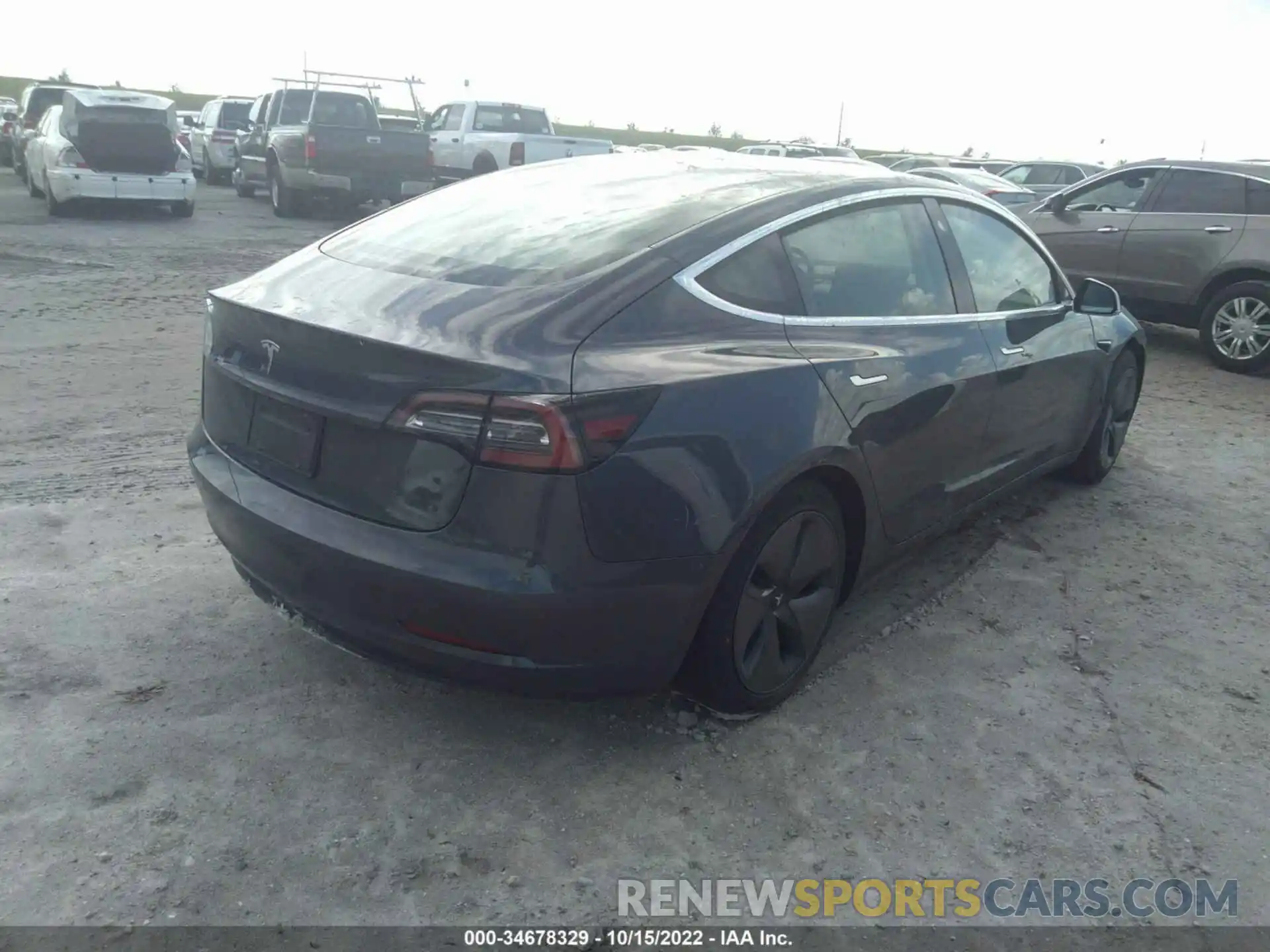 4 Photograph of a damaged car 5YJ3E1EA8LF590282 TESLA MODEL 3 2020