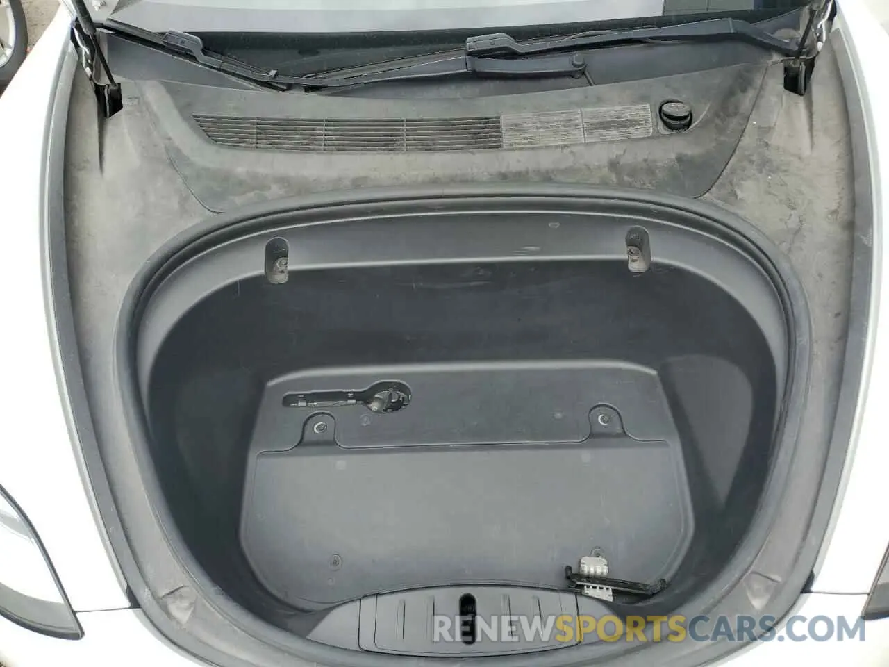 11 Photograph of a damaged car 5YJ3E1EA8LF591111 TESLA MODEL 3 2020