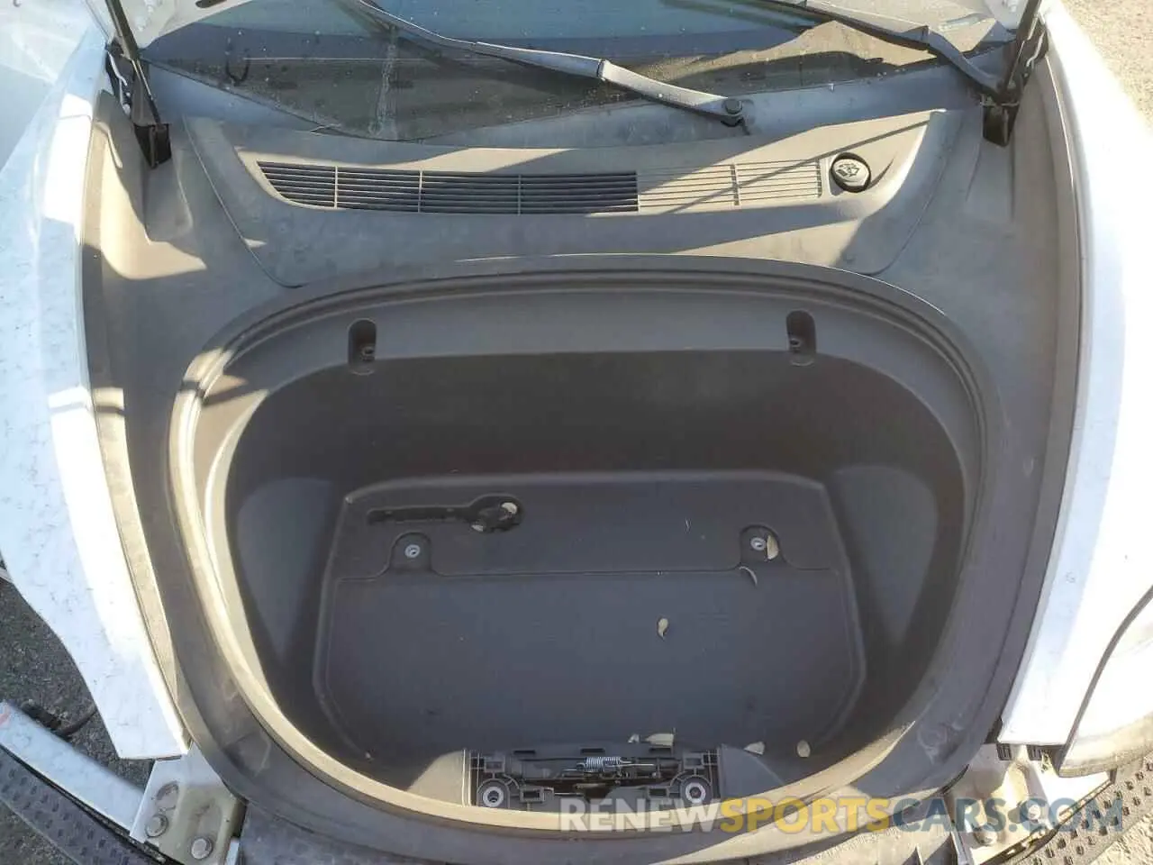 12 Photograph of a damaged car 5YJ3E1EA8LF598351 TESLA MODEL 3 2020
