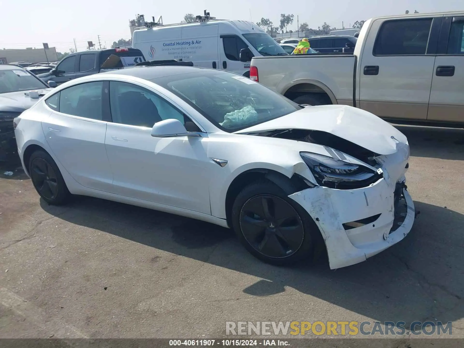 1 Photograph of a damaged car 5YJ3E1EA8LF613060 TESLA MODEL 3 2020