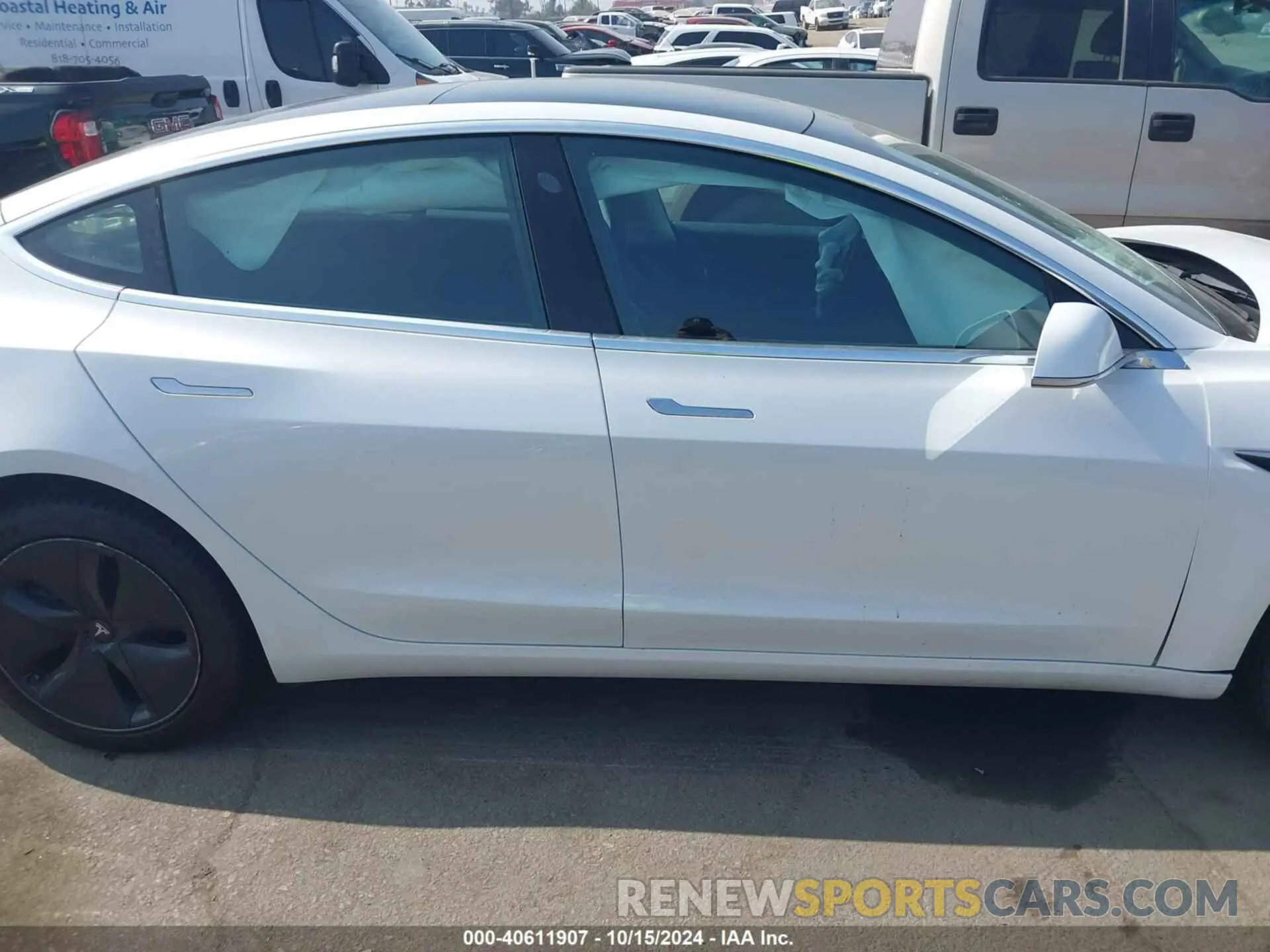 14 Photograph of a damaged car 5YJ3E1EA8LF613060 TESLA MODEL 3 2020