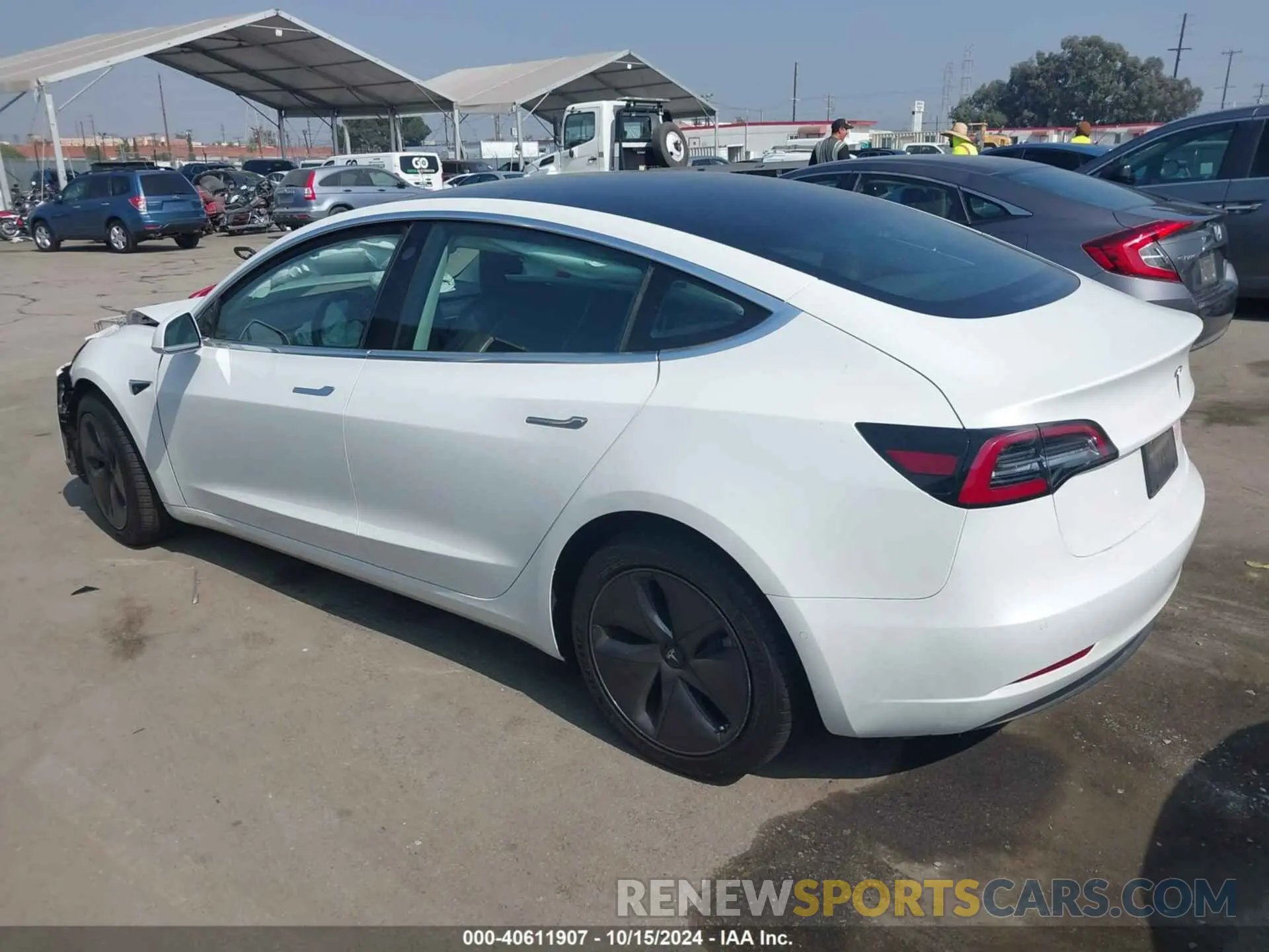 3 Photograph of a damaged car 5YJ3E1EA8LF613060 TESLA MODEL 3 2020