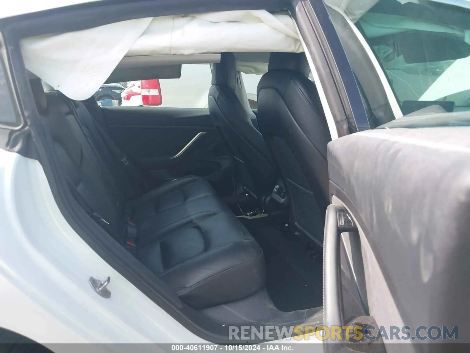 8 Photograph of a damaged car 5YJ3E1EA8LF613060 TESLA MODEL 3 2020