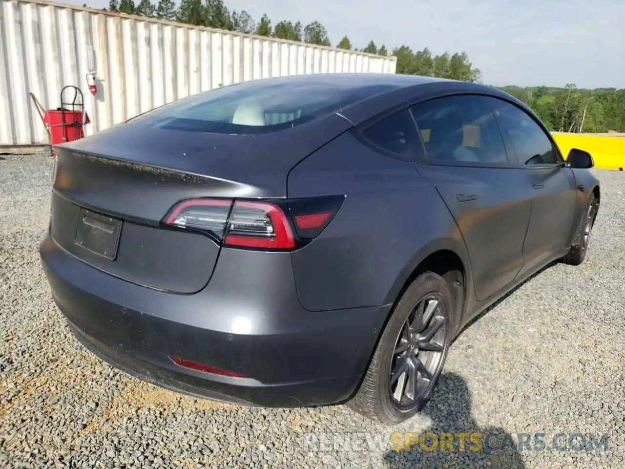 4 Photograph of a damaged car 5YJ3E1EA8LF614922 TESLA MODEL 3 2020