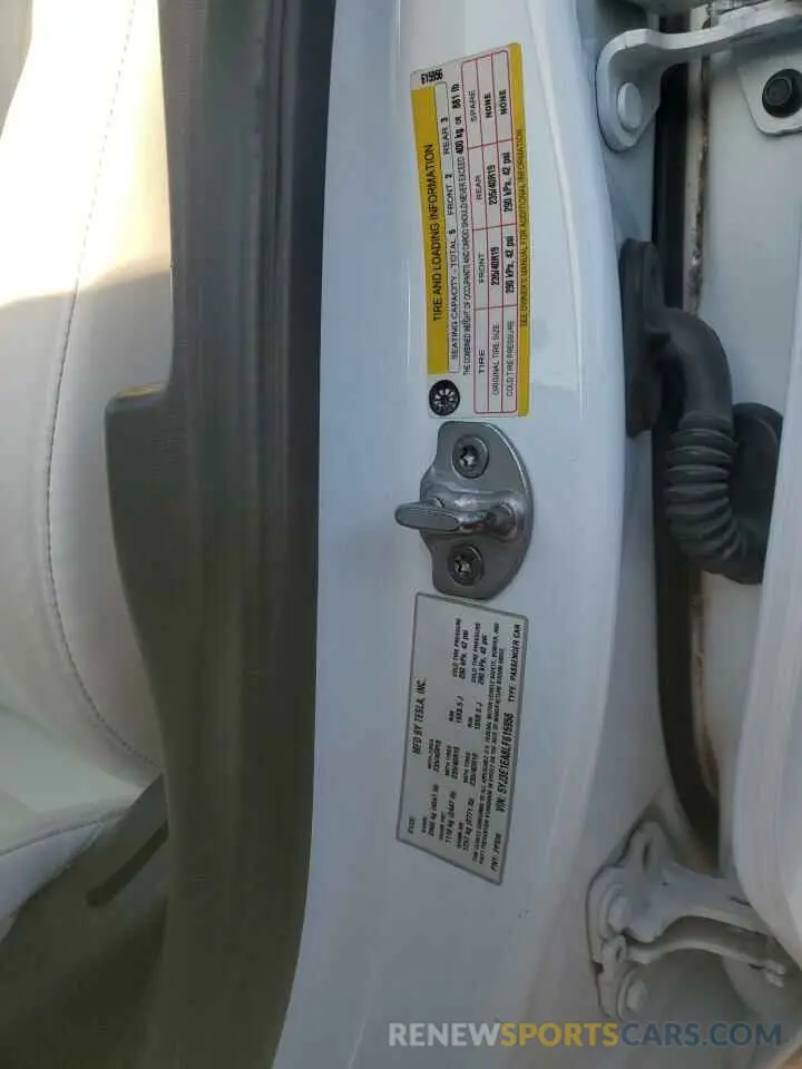 12 Photograph of a damaged car 5YJ3E1EA8LF615956 TESLA MODEL 3 2020