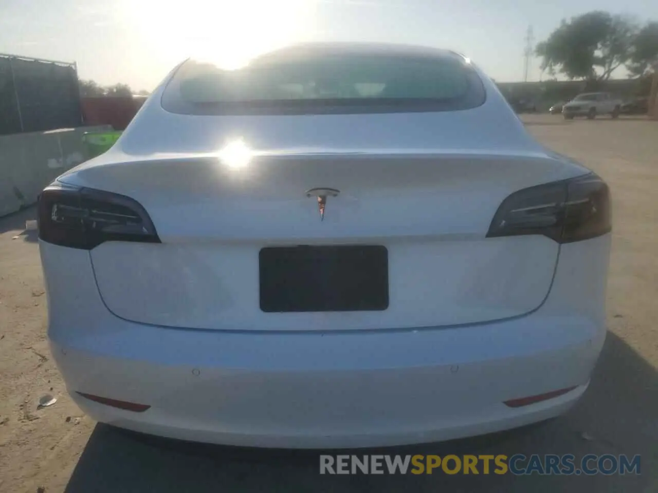 6 Photograph of a damaged car 5YJ3E1EA8LF615956 TESLA MODEL 3 2020