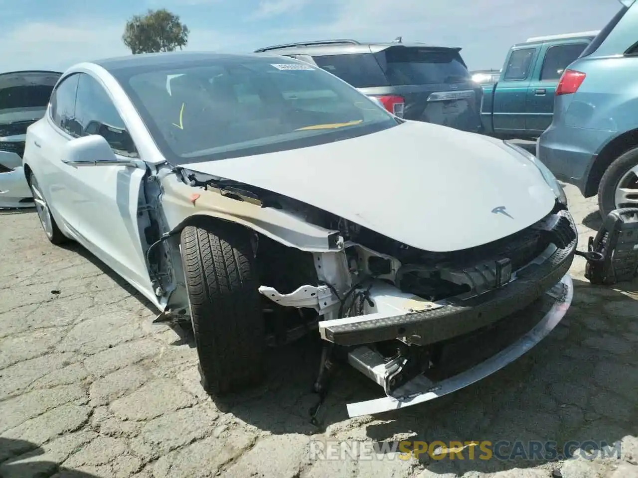 1 Photograph of a damaged car 5YJ3E1EA8LF632708 TESLA MODEL 3 2020