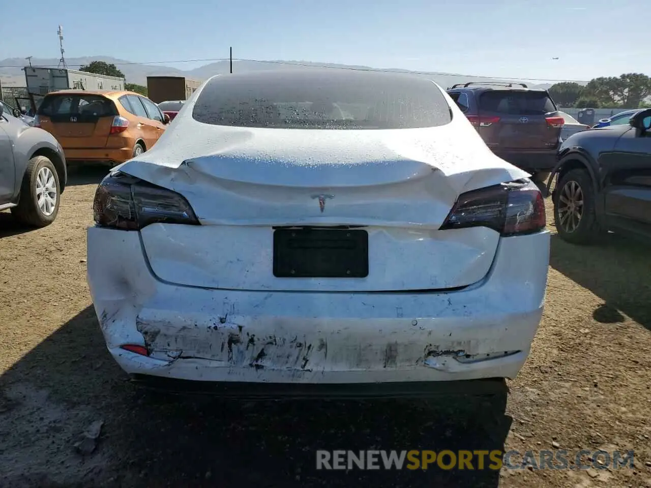 6 Photograph of a damaged car 5YJ3E1EA8LF633213 TESLA MODEL 3 2020