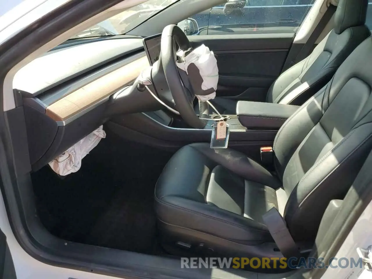 7 Photograph of a damaged car 5YJ3E1EA8LF633213 TESLA MODEL 3 2020