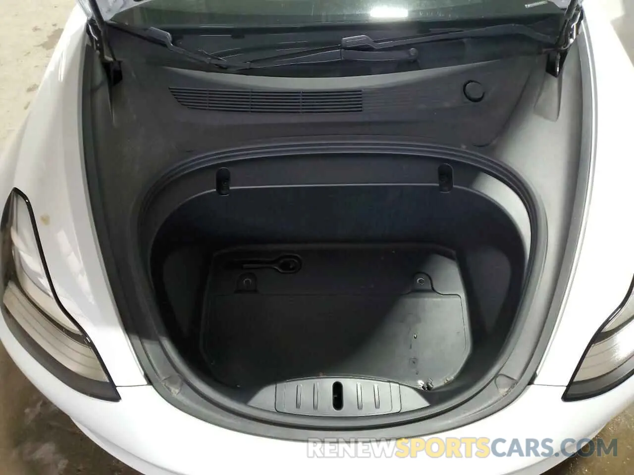 12 Photograph of a damaged car 5YJ3E1EA8LF634927 TESLA MODEL 3 2020