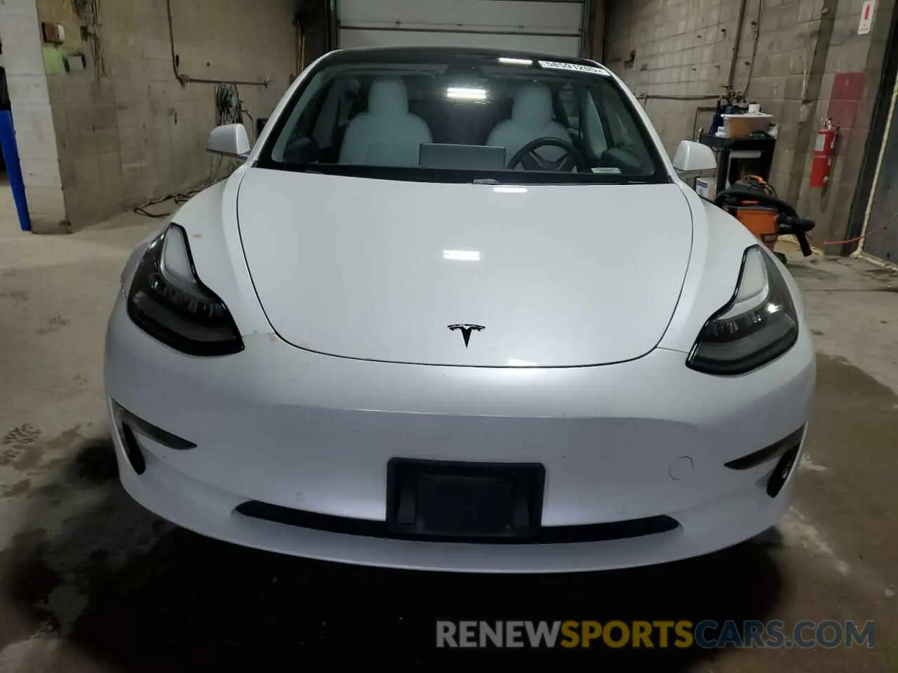5 Photograph of a damaged car 5YJ3E1EA8LF634927 TESLA MODEL 3 2020