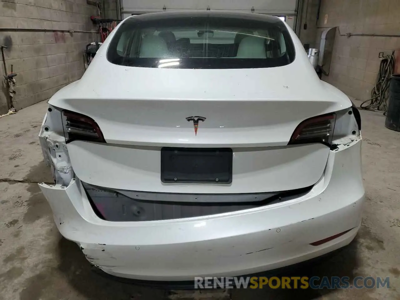 6 Photograph of a damaged car 5YJ3E1EA8LF634927 TESLA MODEL 3 2020