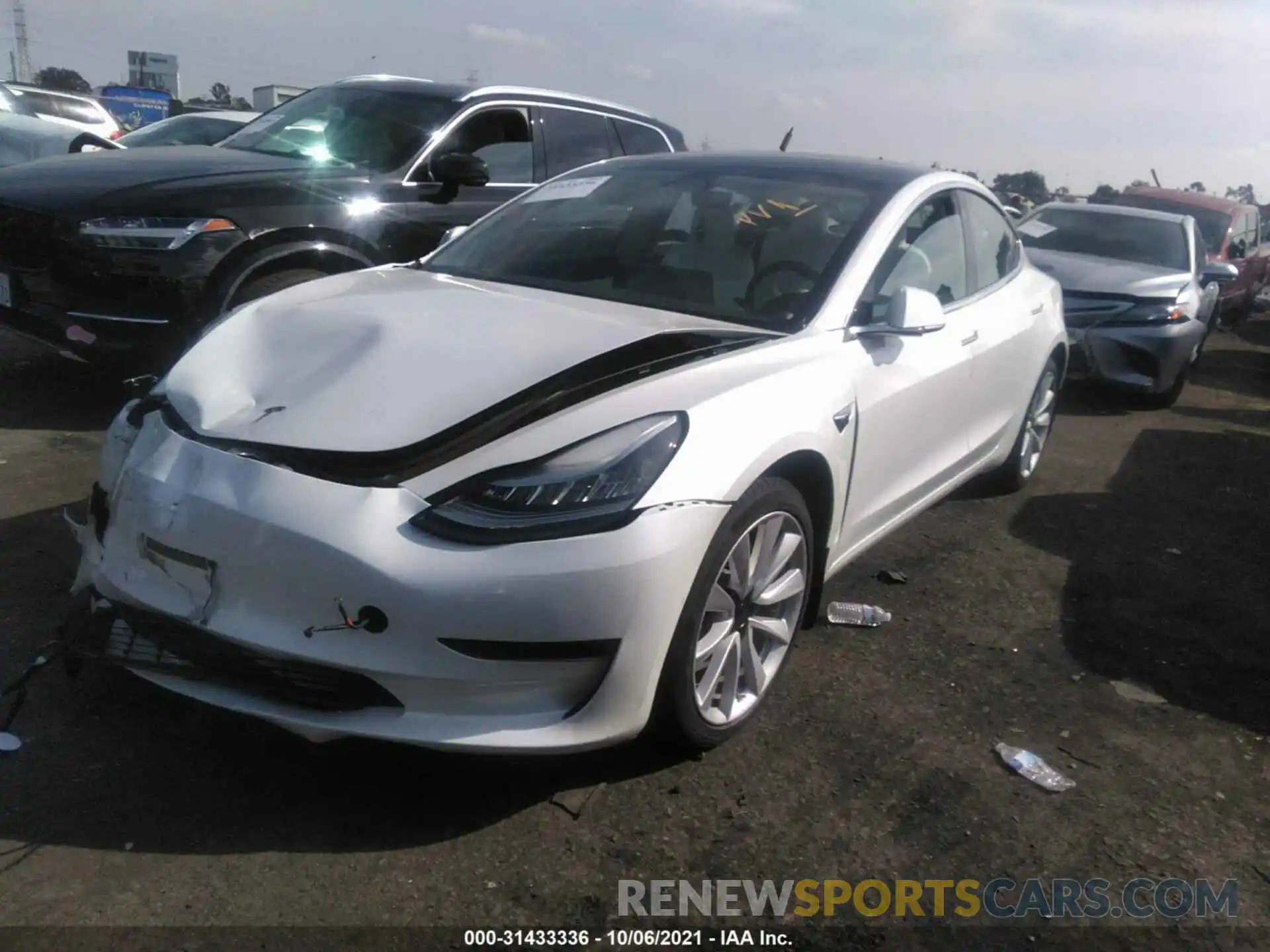 2 Photograph of a damaged car 5YJ3E1EA8LF634989 TESLA MODEL 3 2020